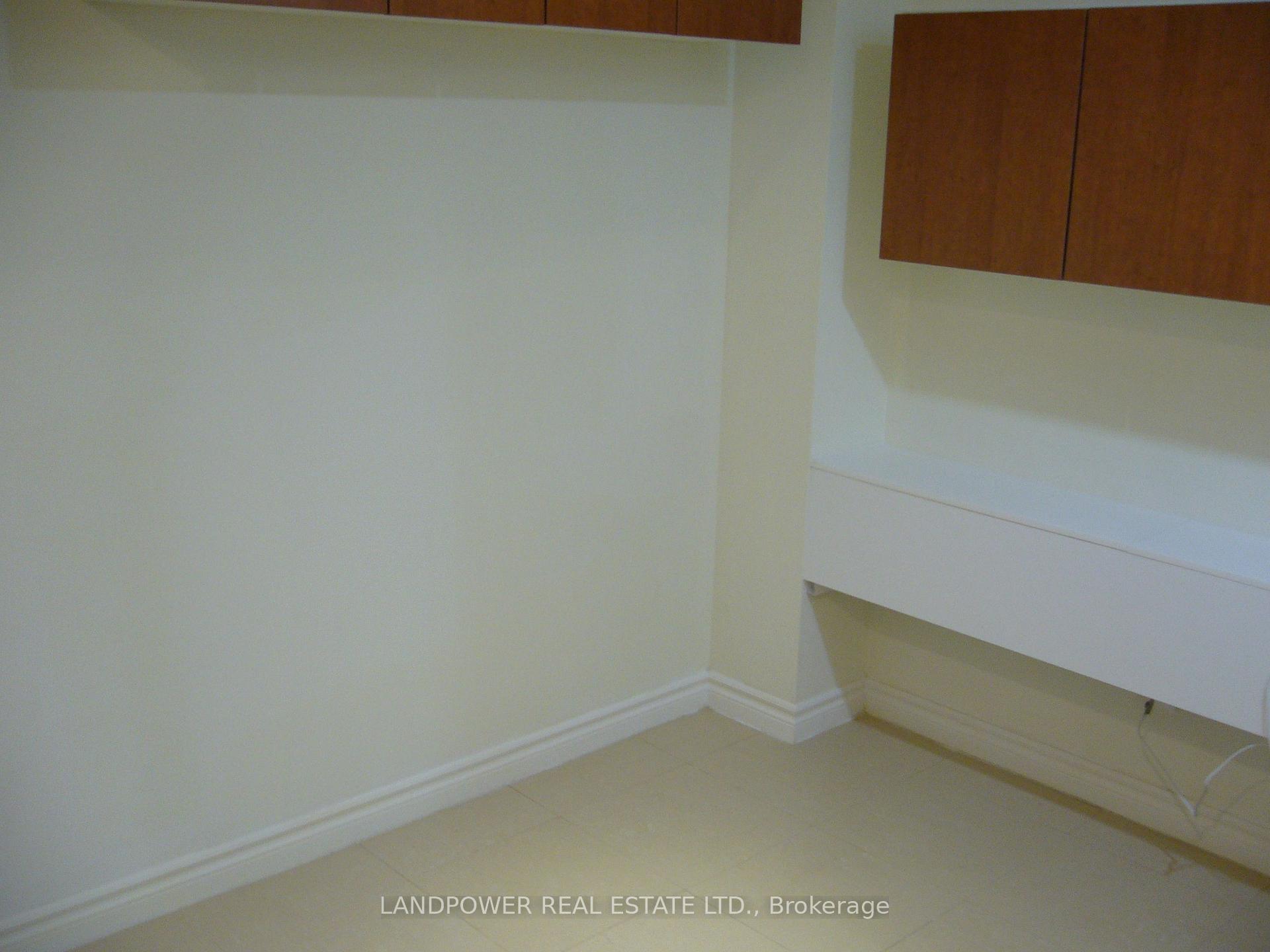 Photo 13 of 108 Madison Heights Boulevard, Markham, Berczy — HOMEH