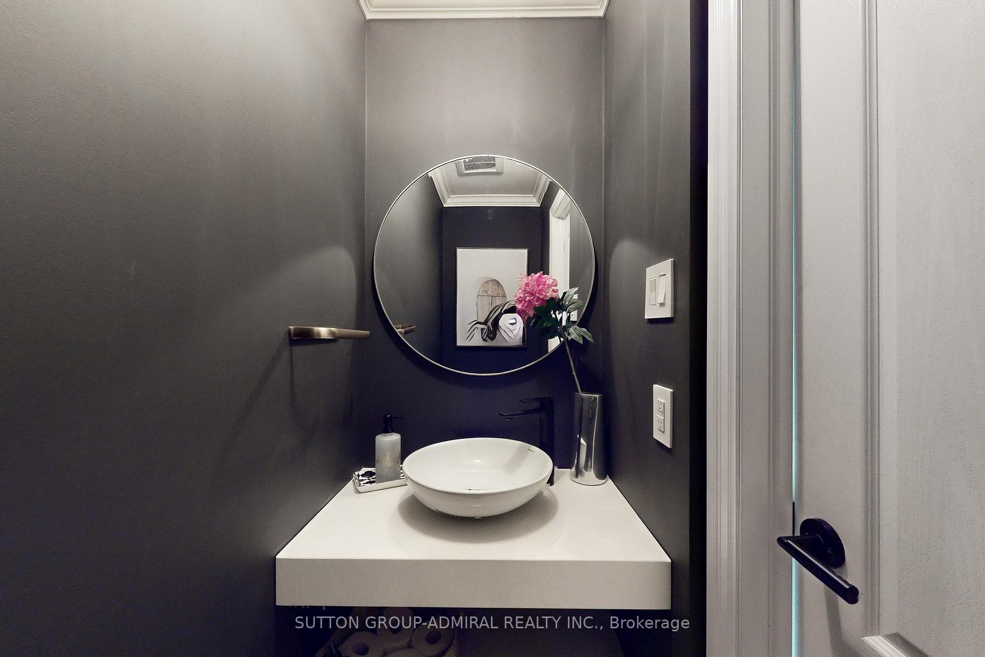 Photo 6 of 50 McClintock Crescent, Vaughan, Lakeview Estates — HOMEH