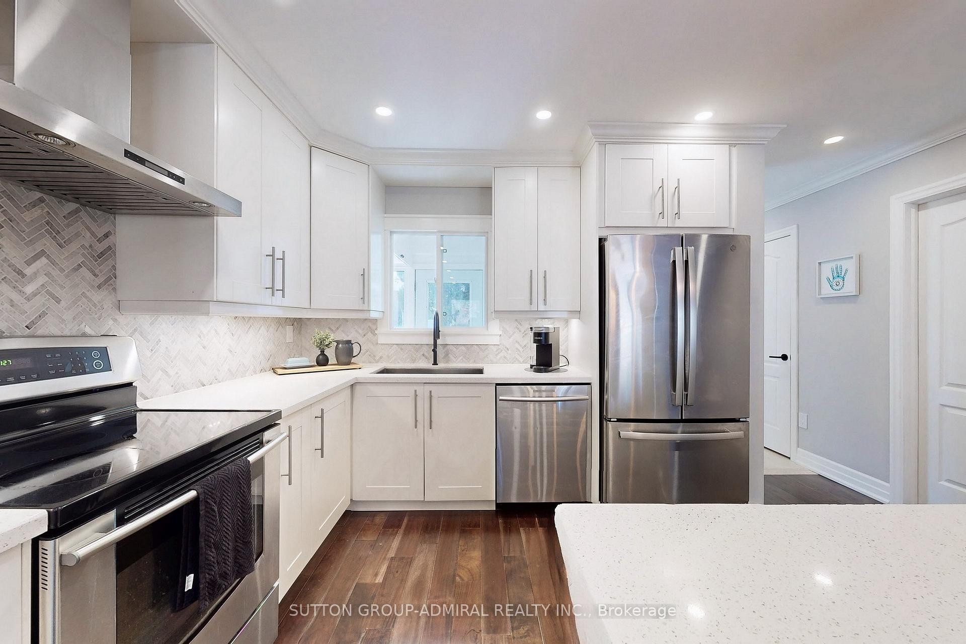 Photo 11 of 50 McClintock Crescent, Vaughan, Lakeview Estates — HOMEH