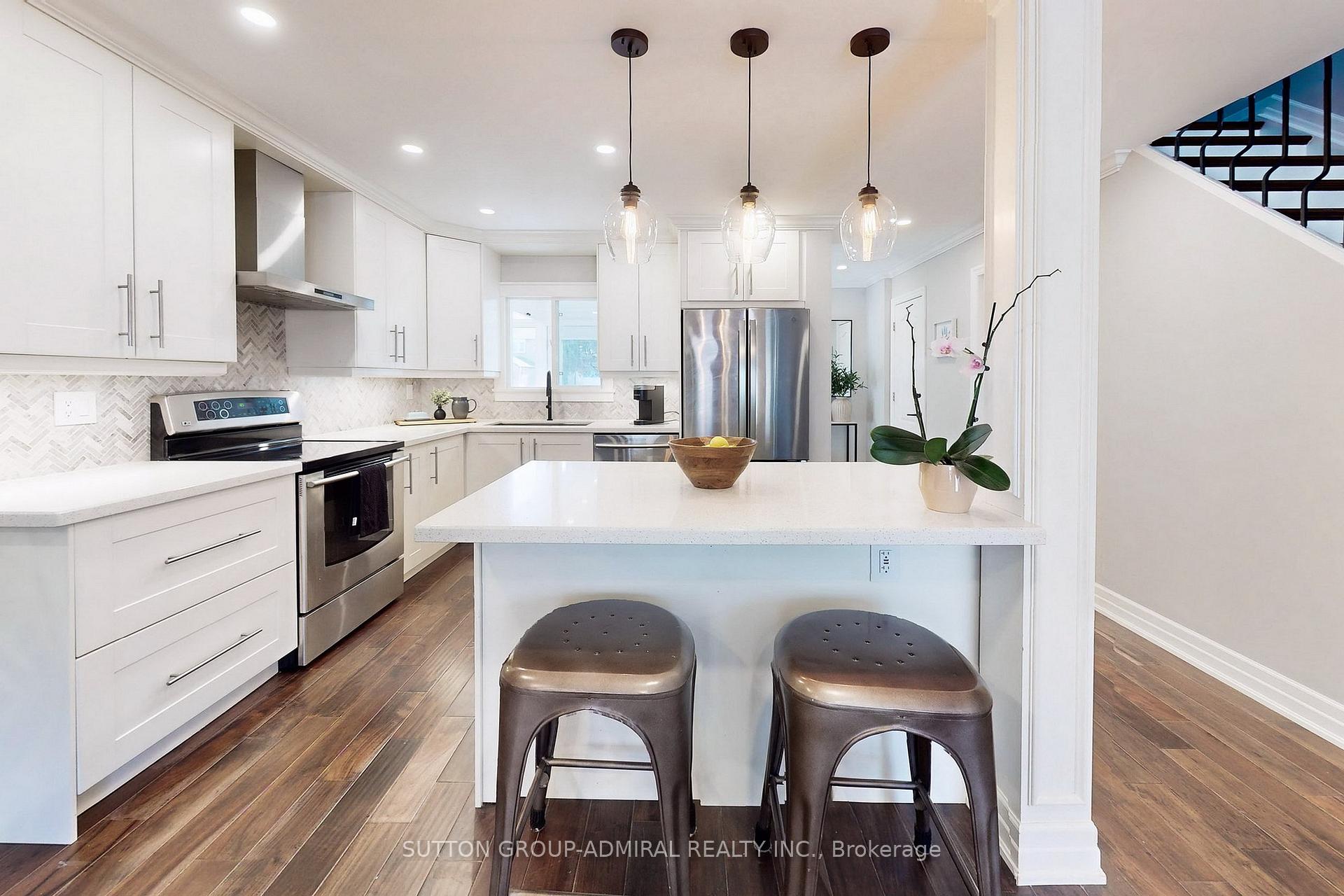 Photo 16 of 50 McClintock Crescent, Vaughan, Lakeview Estates — HOMEH