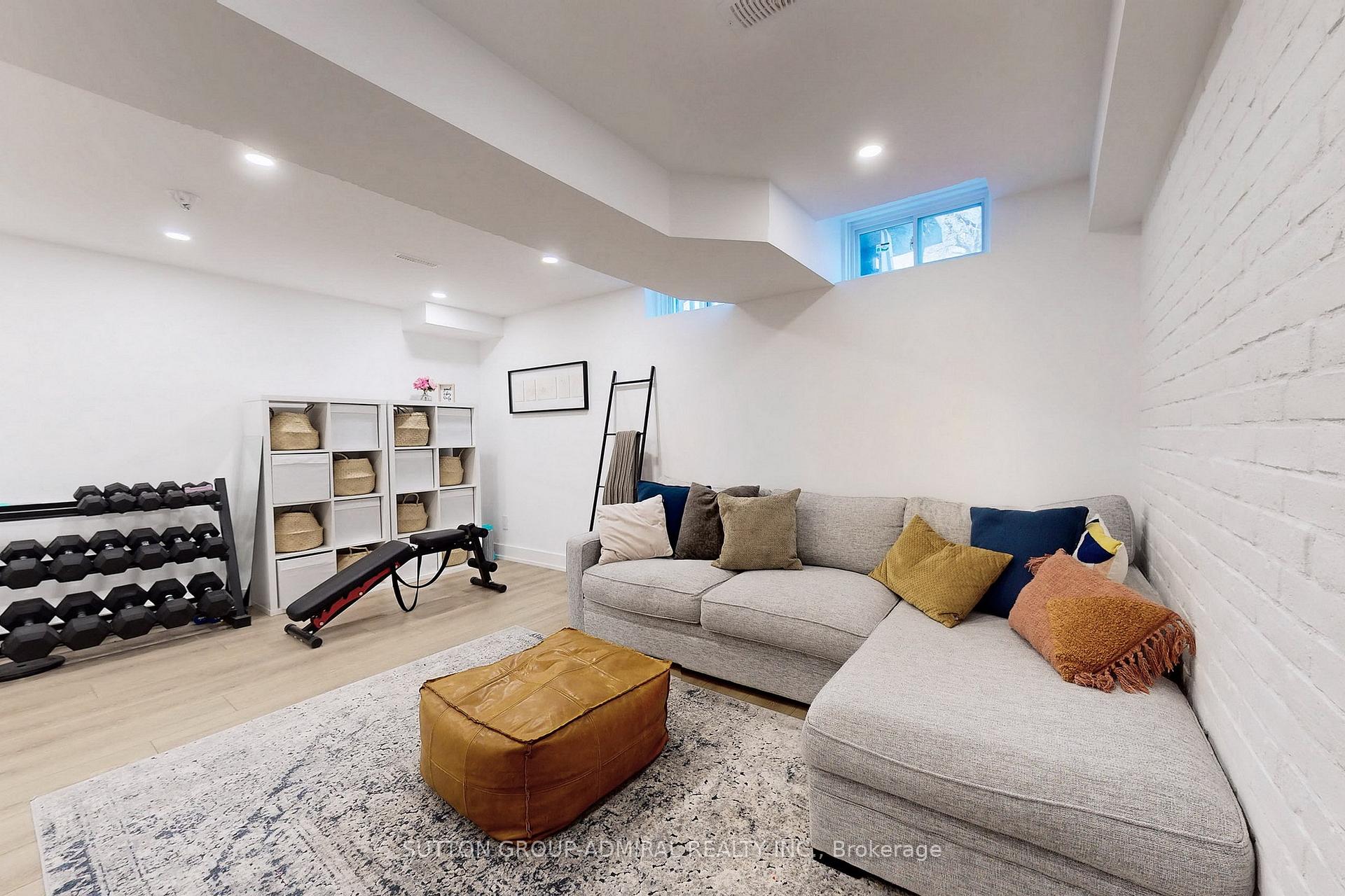 Photo 30 of 50 McClintock Crescent, Vaughan, Lakeview Estates — HOMEH