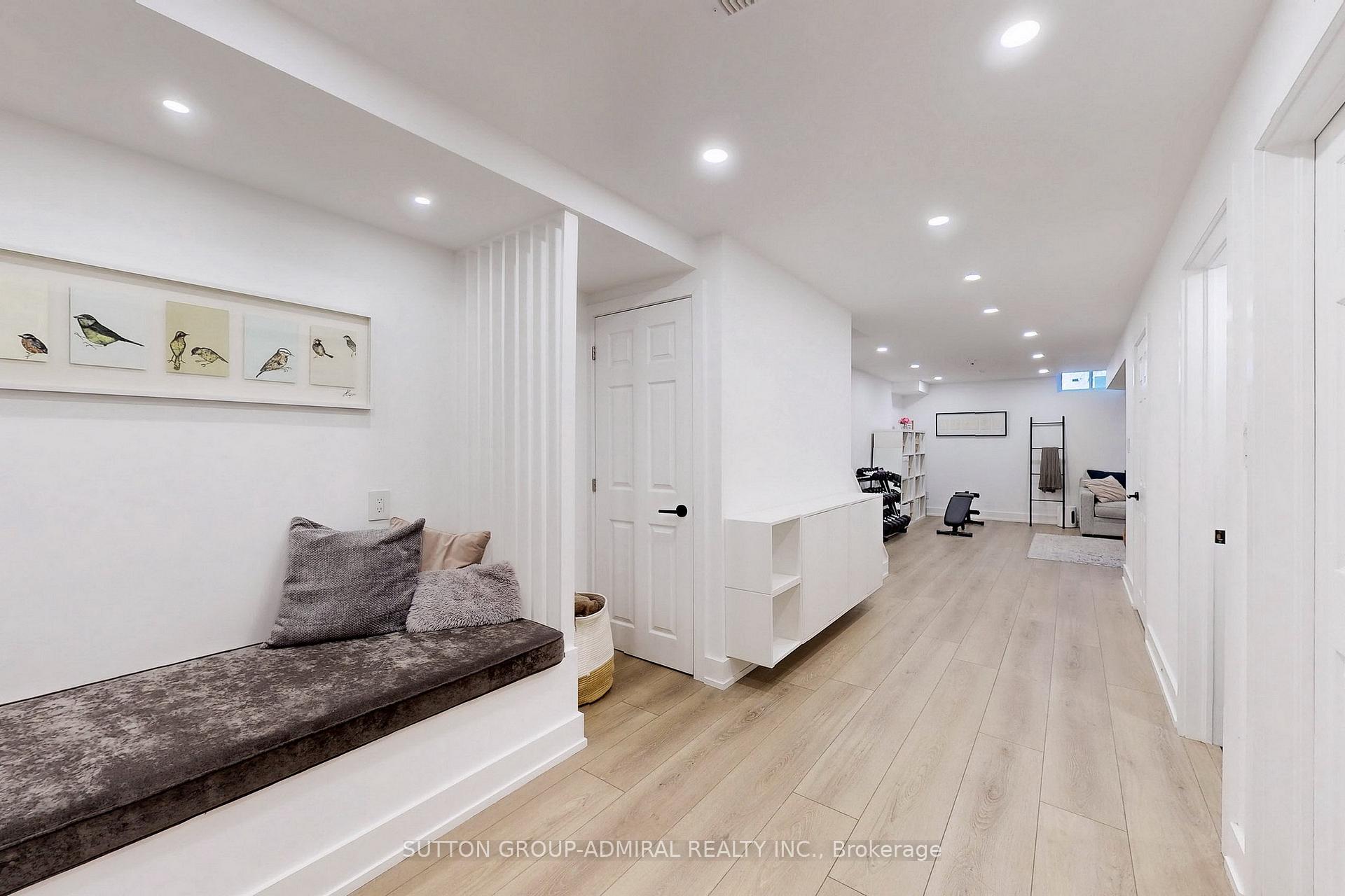 Photo 33 of 50 McClintock Crescent, Vaughan, Lakeview Estates — HOMEH