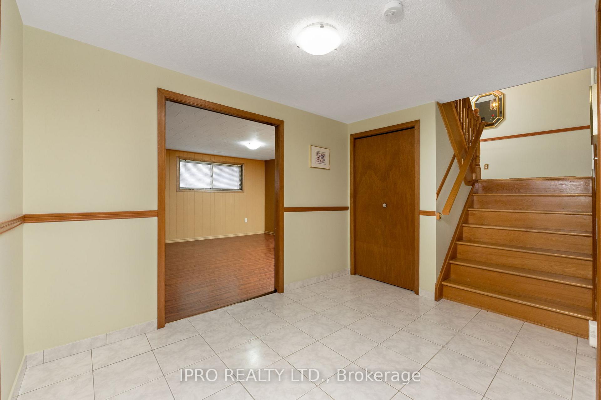 Photo 32 of 31 Green Forest Drive, Hamilton, Stoney Creek — HOMEH