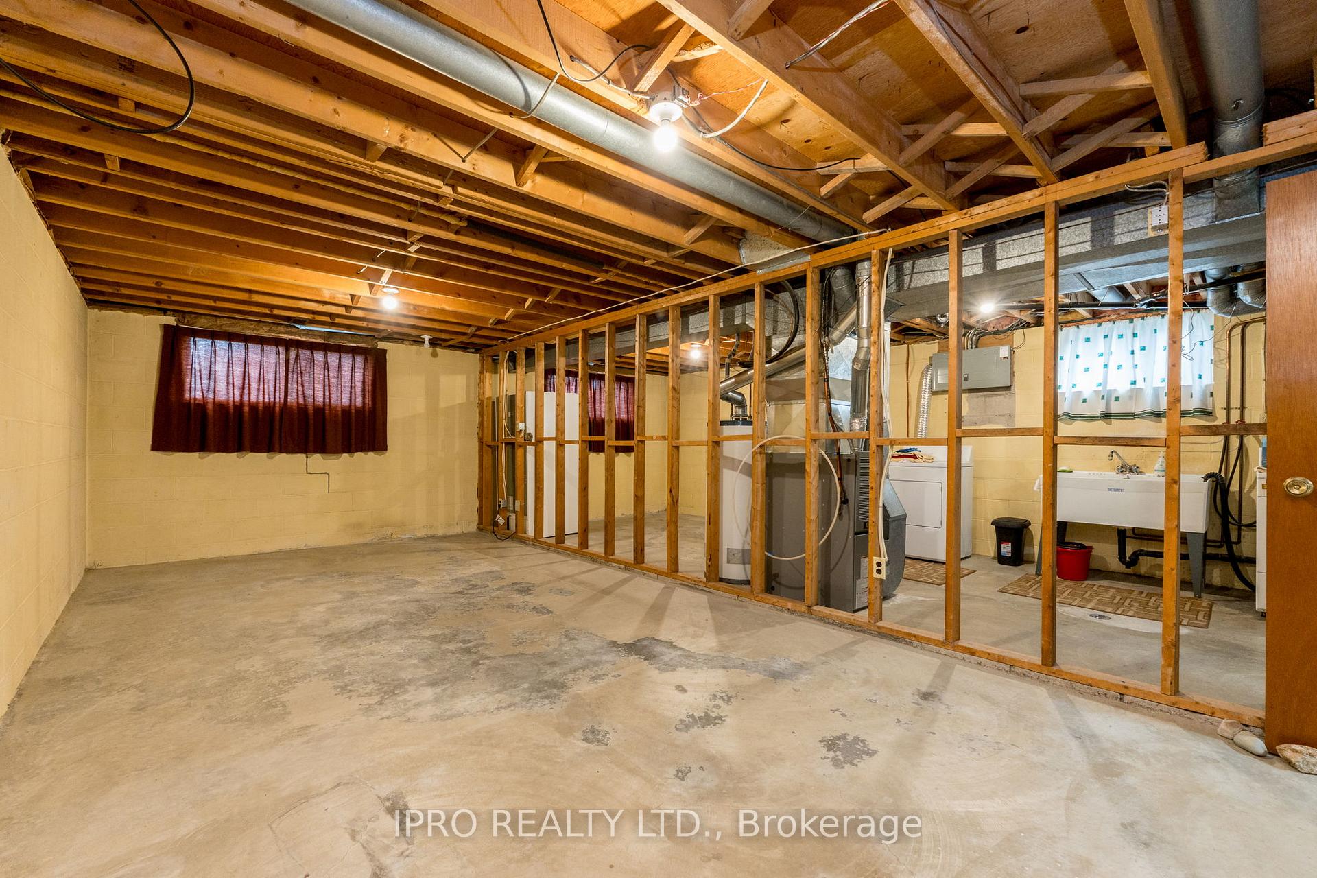 Photo 40 of 31 Green Forest Drive, Hamilton, Stoney Creek — HOMEH