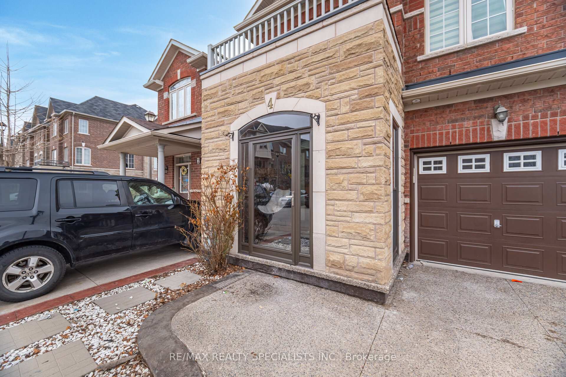 Photo 3 of 4 Osgoode Drive, Brampton, Bram East — HOMEH