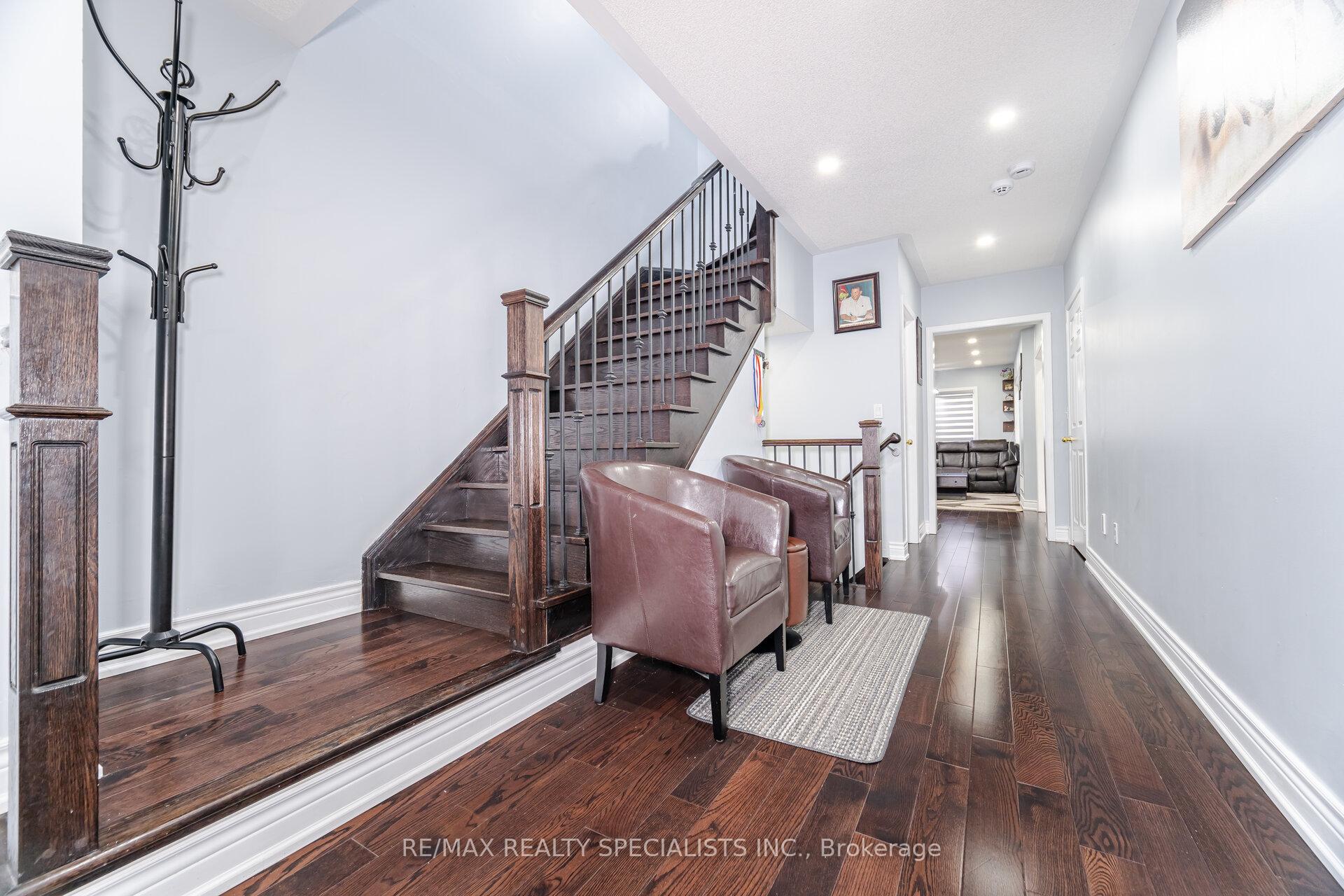 Photo 19 of 4 Osgoode Drive, Brampton, Bram East — HOMEH