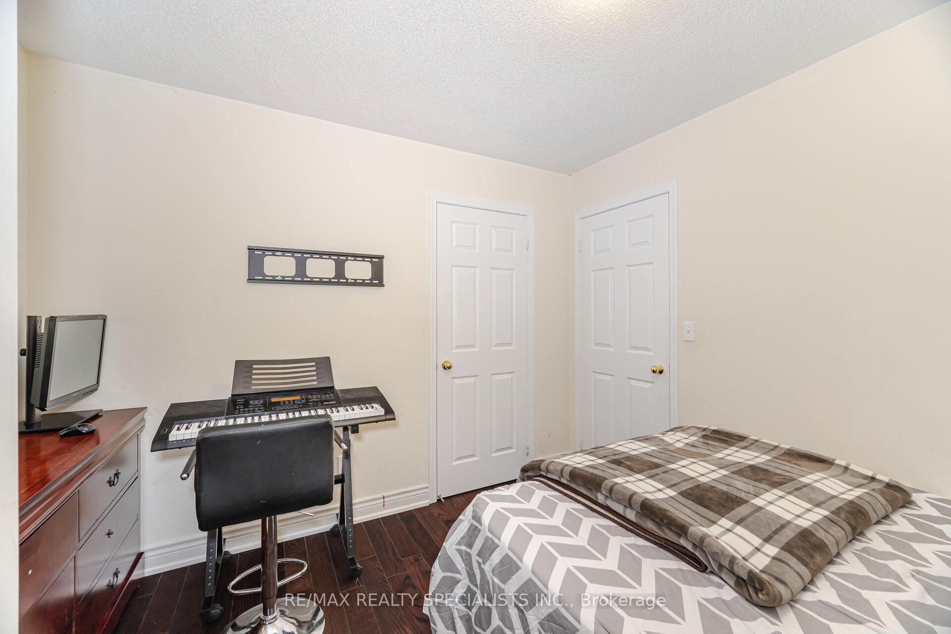 Photo 27 of 4 Osgoode Drive, Brampton, Bram East — HOMEH