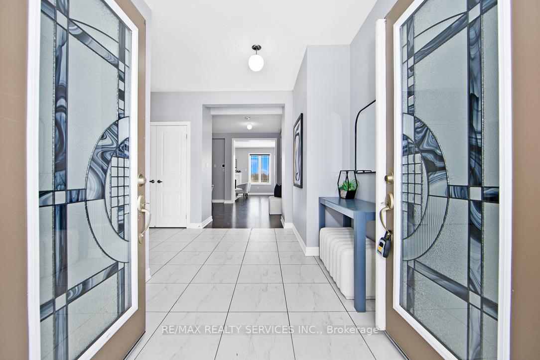 Photo 2 of 969 Green Street, Innisfil, Lefroy — HOMEH