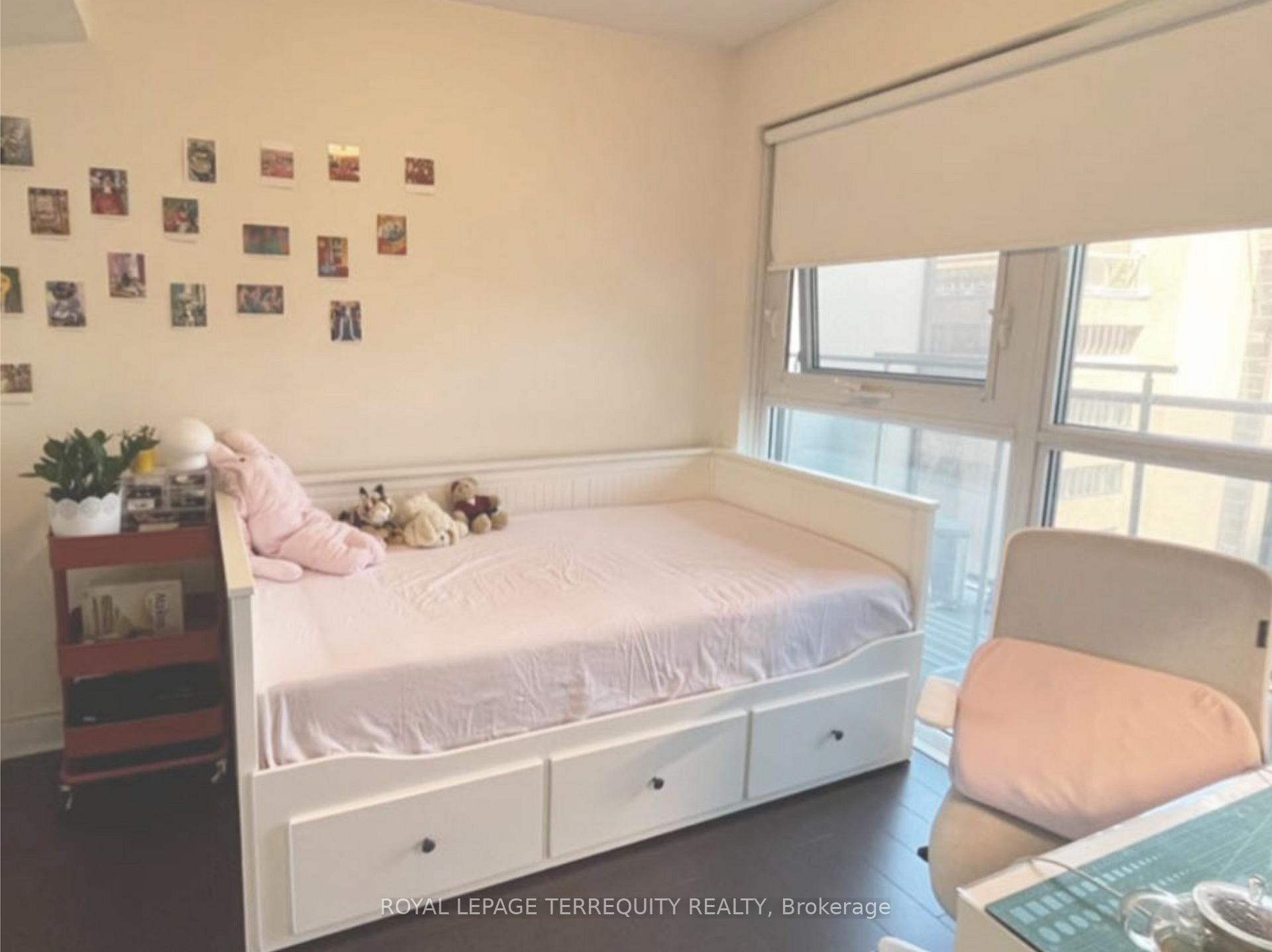 Photo 8 of Unit 1402, 28 Ted Rogers Way, Toronto, Church-Yonge Corridor — HOMEH