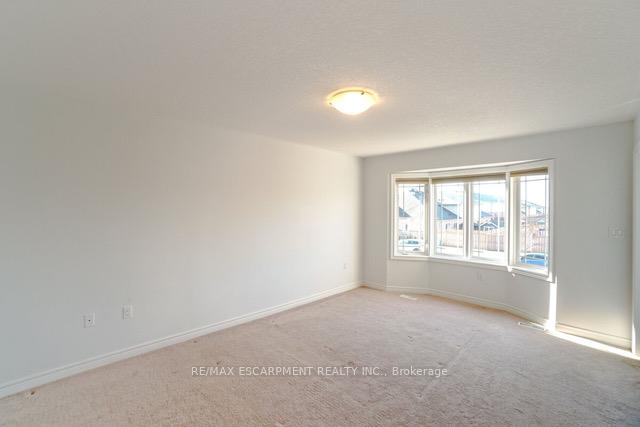 Photo 9 of 233 Bellagio Avenue, Hamilton, Rural Glanbrook — HOMEH