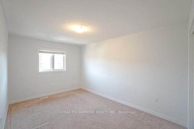 Photo 12 of 233 Bellagio Avenue, Hamilton, Rural Glanbrook — HOMEH