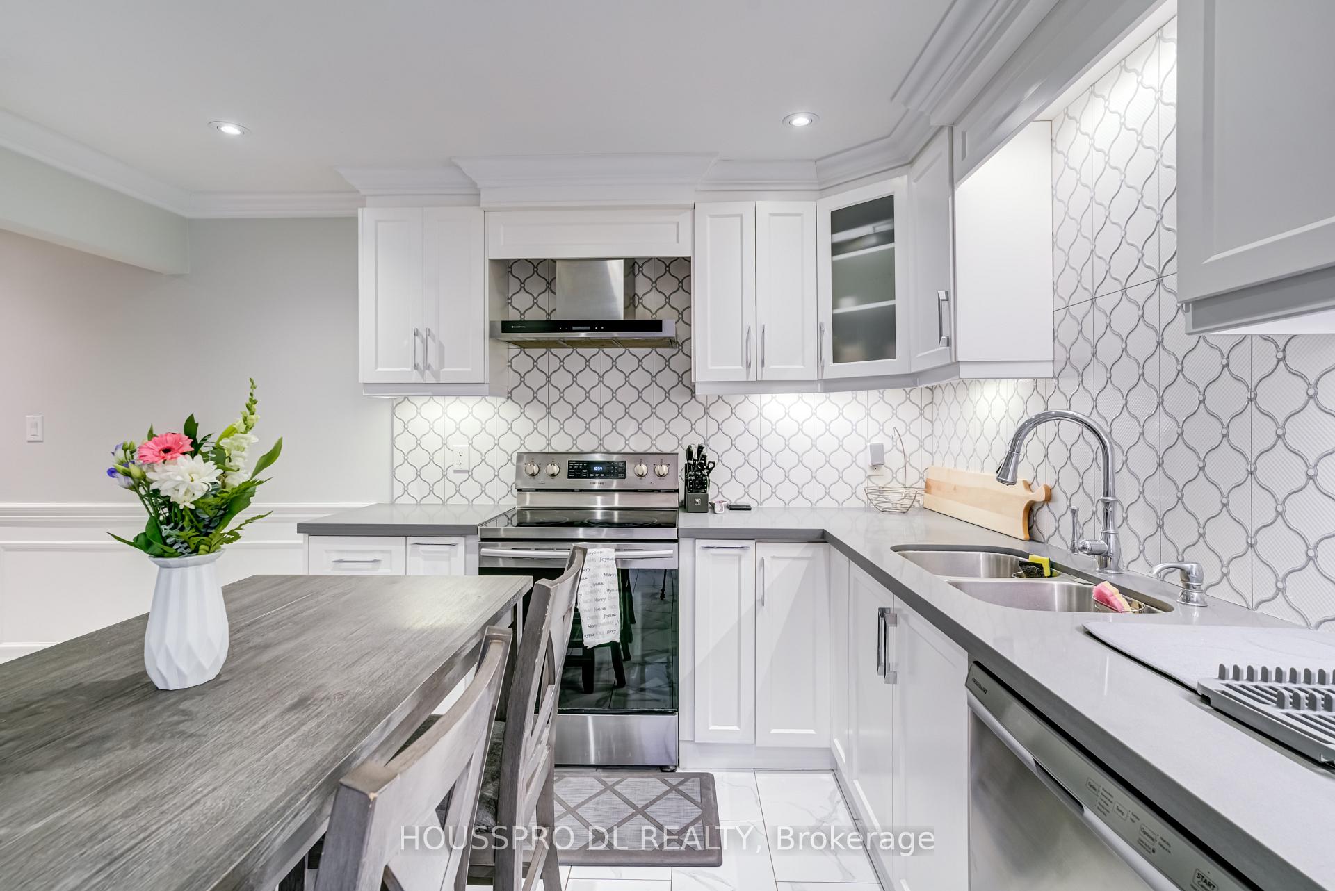 Photo 30 of 42 Quail Feather Crescent, Brampton, Sandringham-Wellington — HOMEH