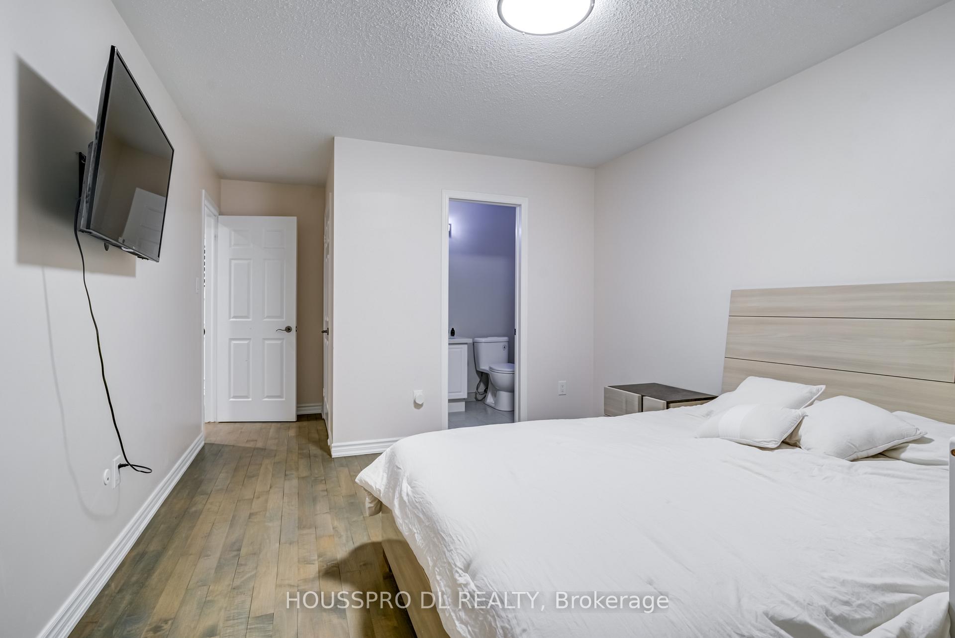 Photo 71 of 42 Quail Feather Crescent, Brampton, Sandringham-Wellington — HOMEH