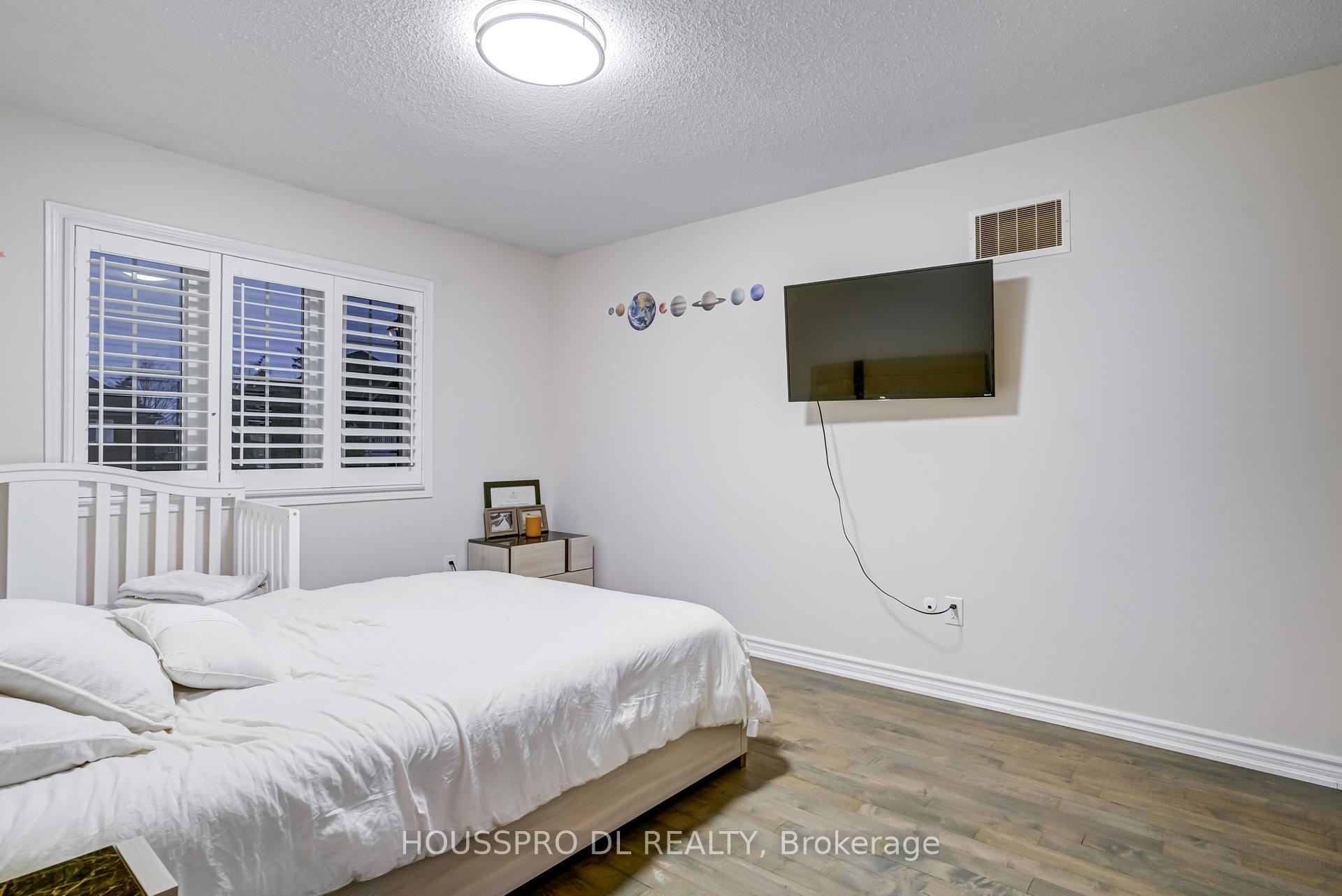 Photo 72 of 42 Quail Feather Crescent, Brampton, Sandringham-Wellington — HOMEH