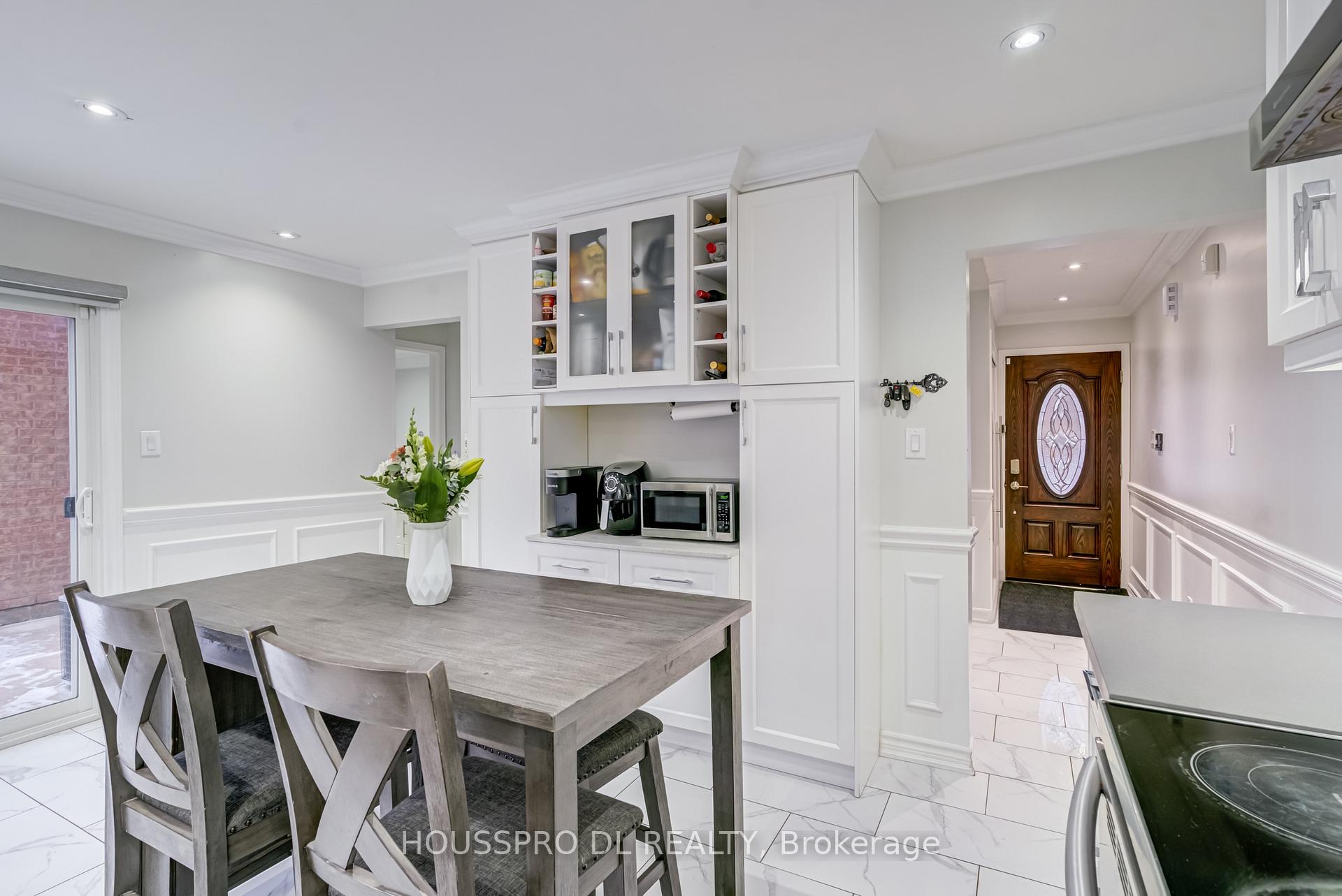 Photo 5 of 42 Quail Feather Crescent, Brampton, Sandringham-Wellington — HOMEH