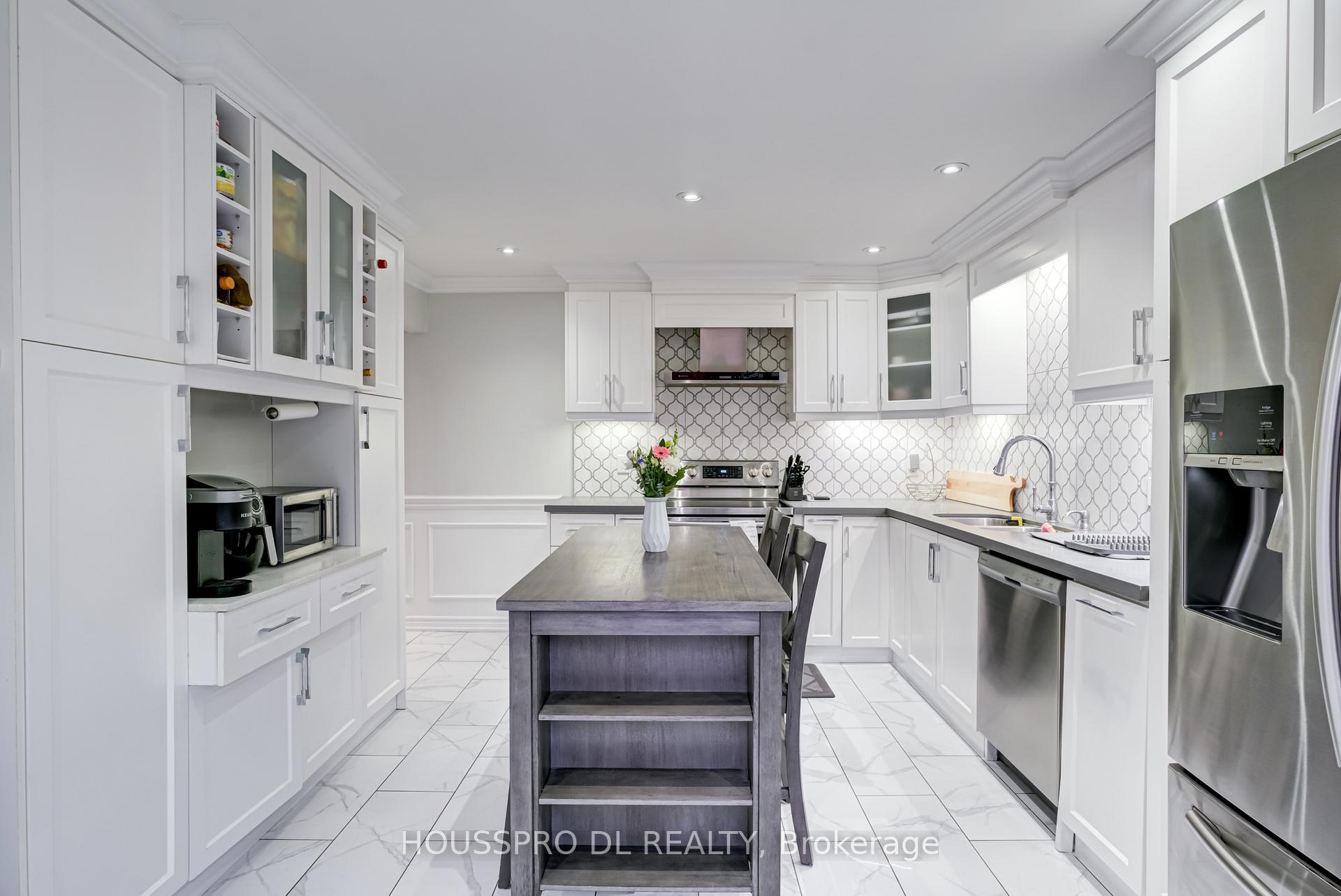 Photo 8 of 42 Quail Feather Crescent, Brampton, Sandringham-Wellington — HOMEH