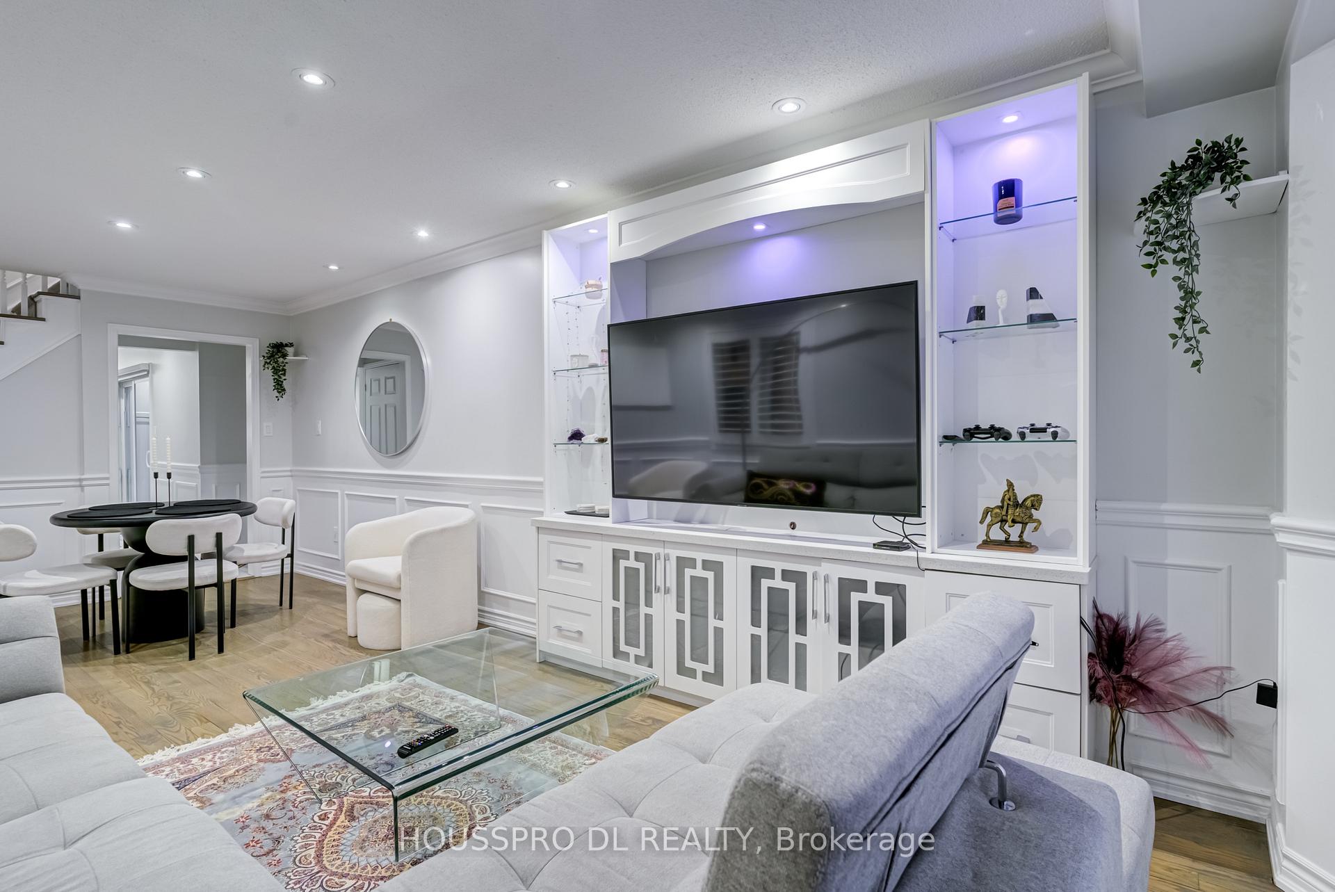 Photo 43 of 42 Quail Feather Crescent, Brampton, Sandringham-Wellington — HOMEH