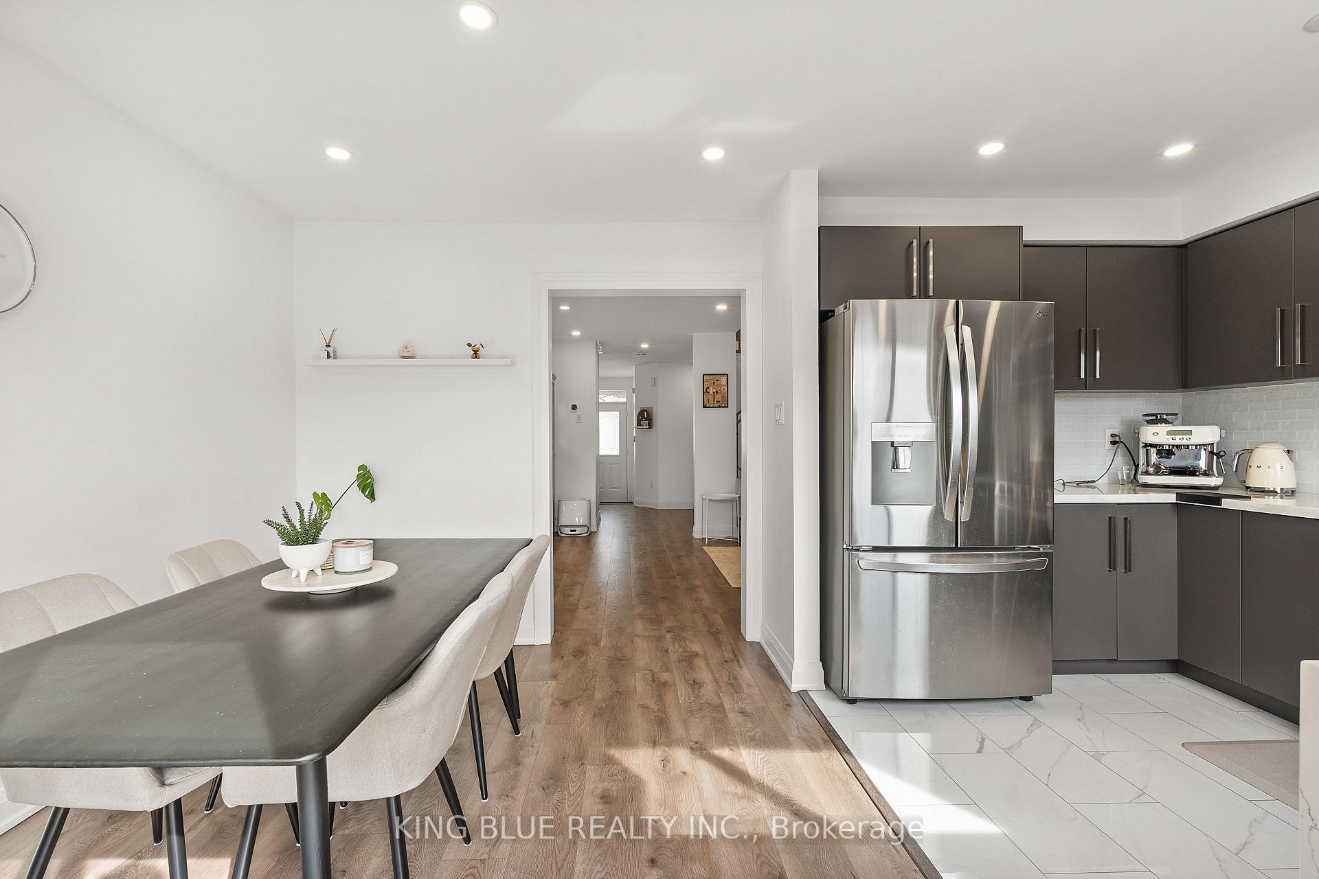 Photo 11 of 82 Harmony Road, Vaughan, Patterson — HOMEH