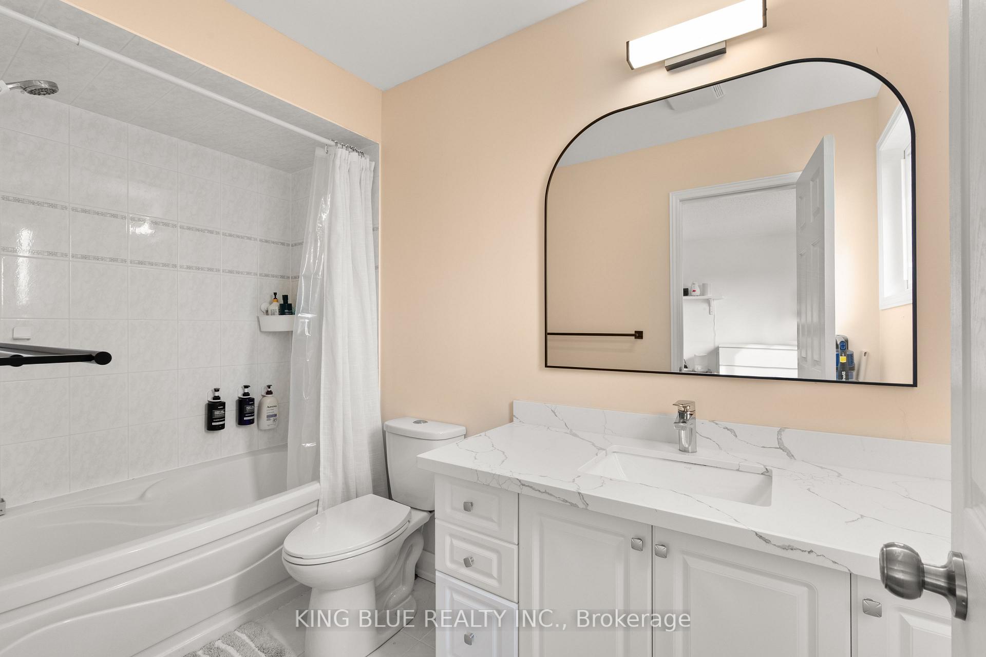 Photo 29 of 82 Harmony Road, Vaughan, Patterson — HOMEH