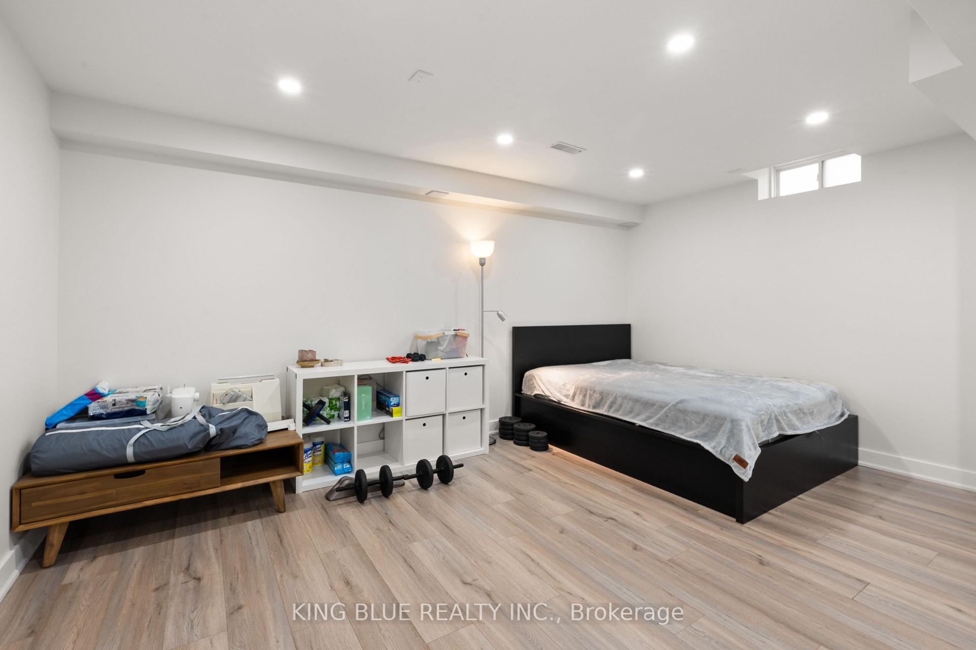 Photo 30 of 82 Harmony Road, Vaughan, Patterson — HOMEH