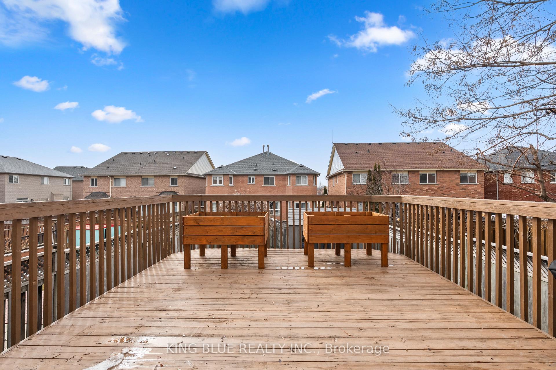 Photo 35 of 82 Harmony Road, Vaughan, Patterson — HOMEH