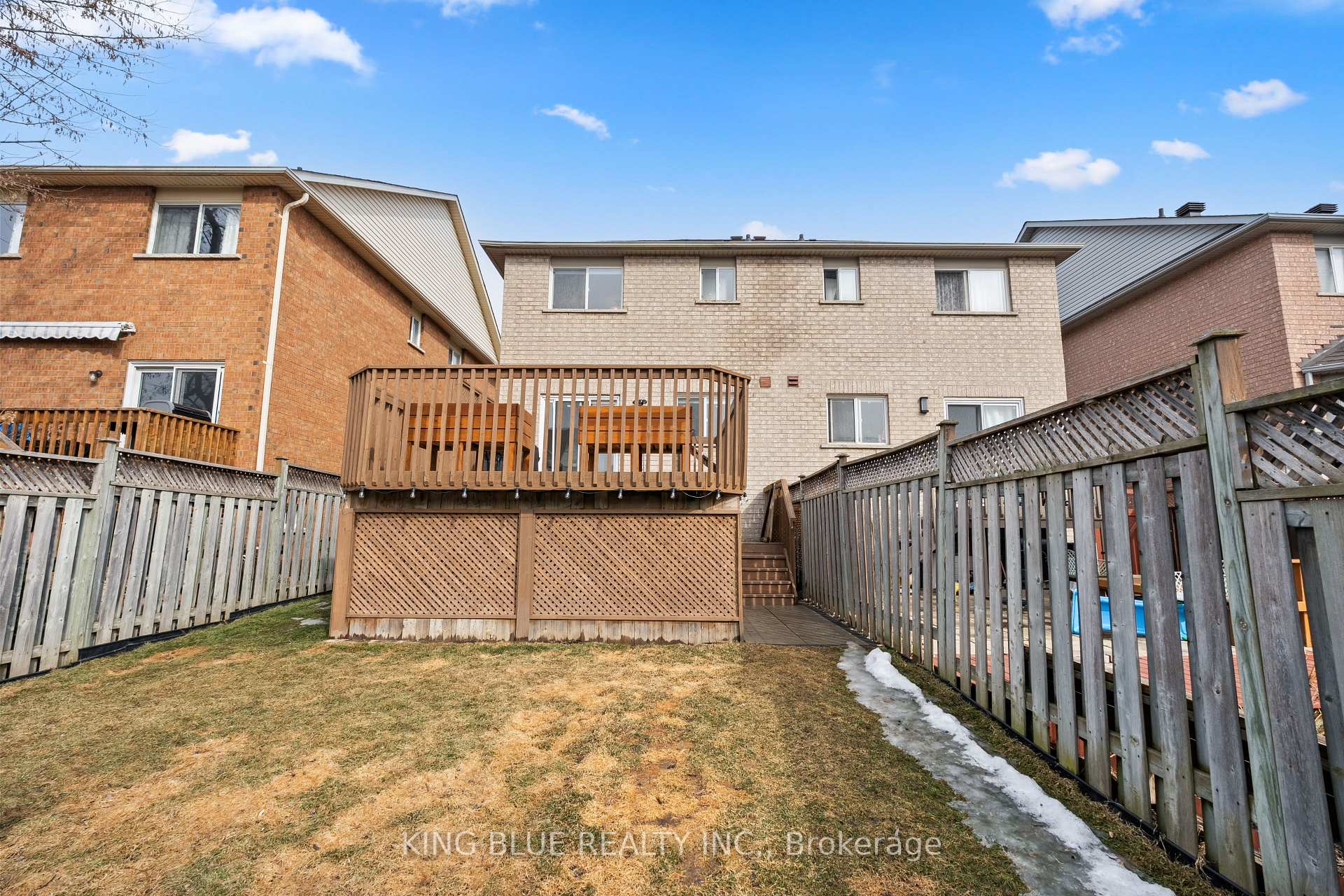 Photo 37 of 82 Harmony Road, Vaughan, Patterson — HOMEH