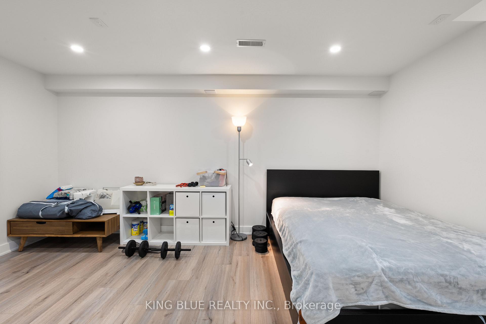 Photo 38 of 82 Harmony Road, Vaughan, Patterson — HOMEH