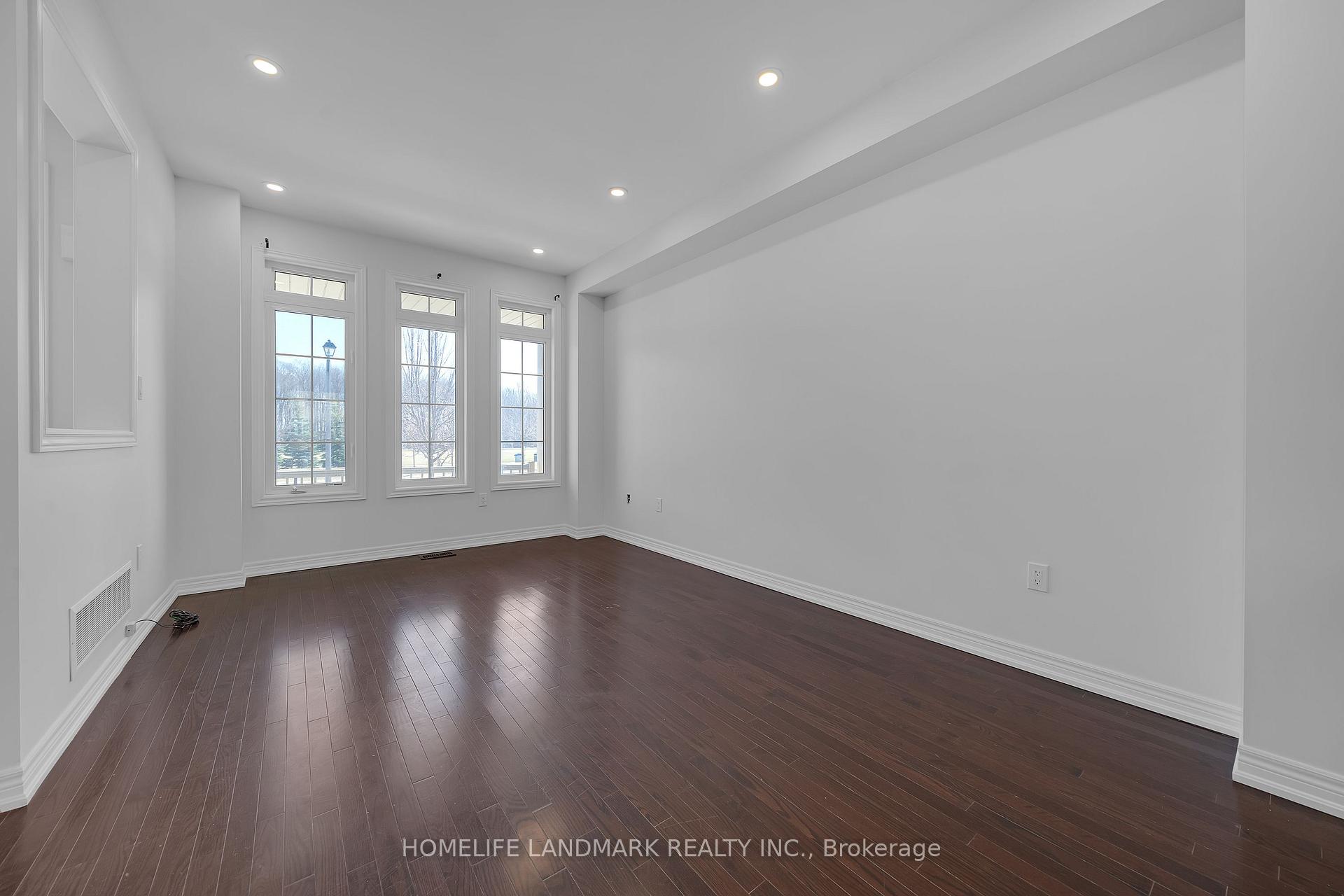Photo 6 of 910 Castlemore Avenue, Markham, Wismer — HOMEH