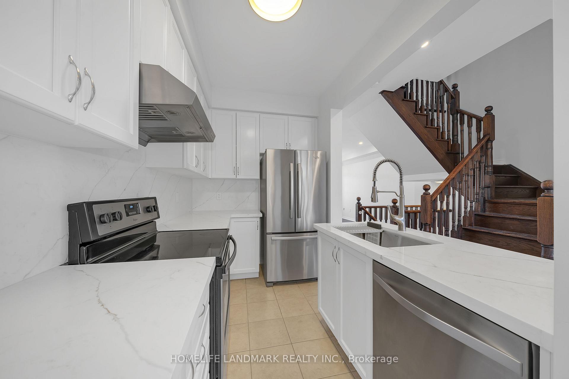 Photo 11 of 910 Castlemore Avenue, Markham, Wismer — HOMEH