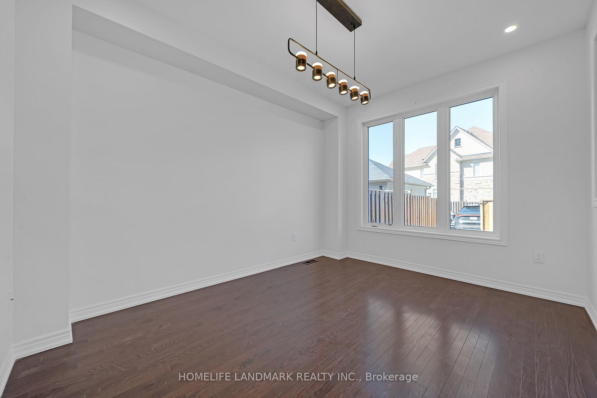 Photo 12 of 910 Castlemore Avenue, Markham, Wismer — HOMEH