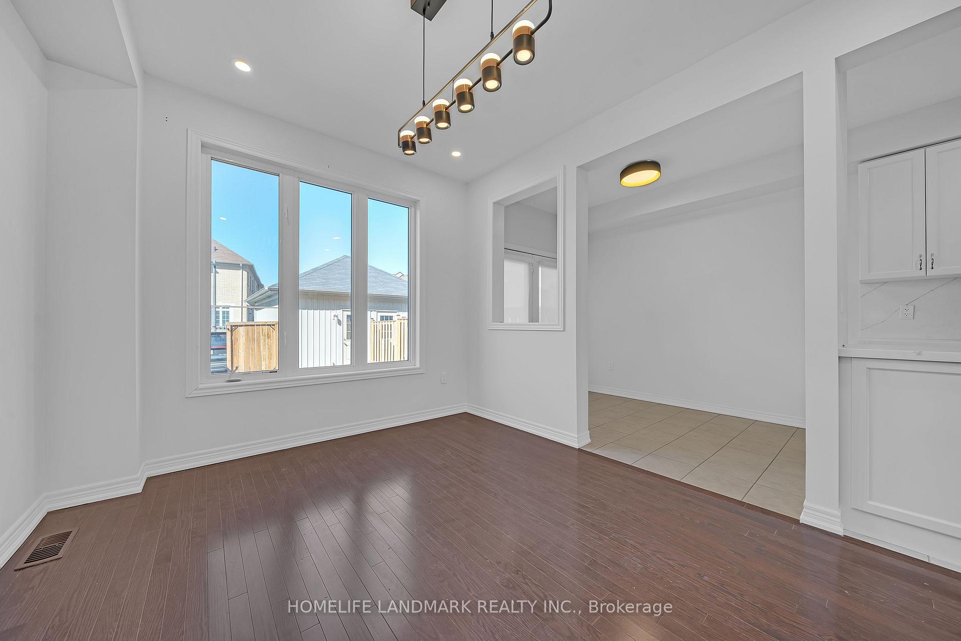 Photo 14 of 910 Castlemore Avenue, Markham, Wismer — HOMEH