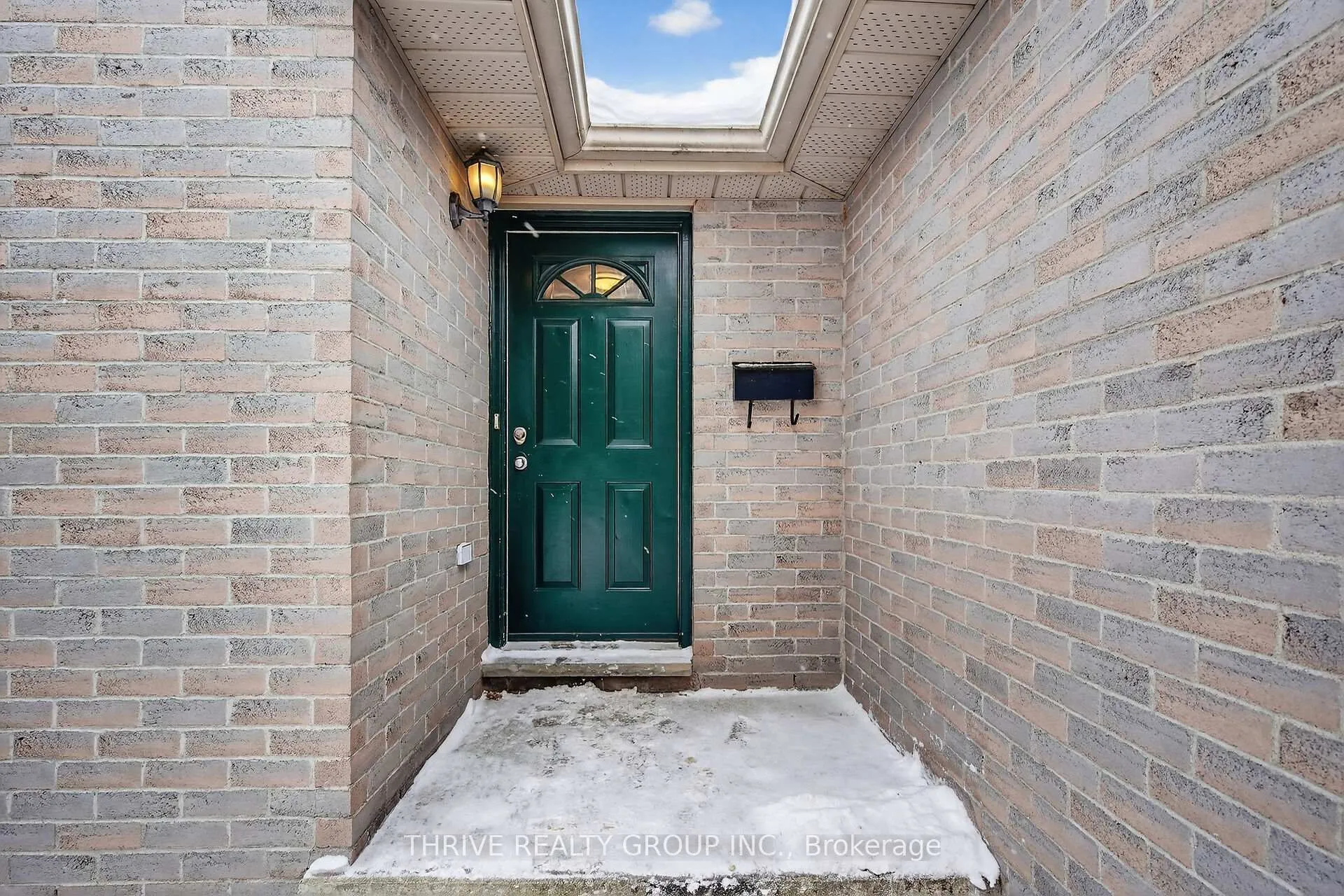 Photo 5 of 114 Parkview Drive, Strathroy-Caradoc, SE — HOMEH
