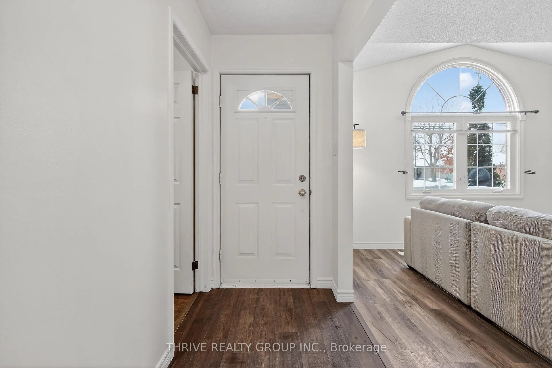 Photo 6 of 114 Parkview Drive, Strathroy-Caradoc, SE — HOMEH