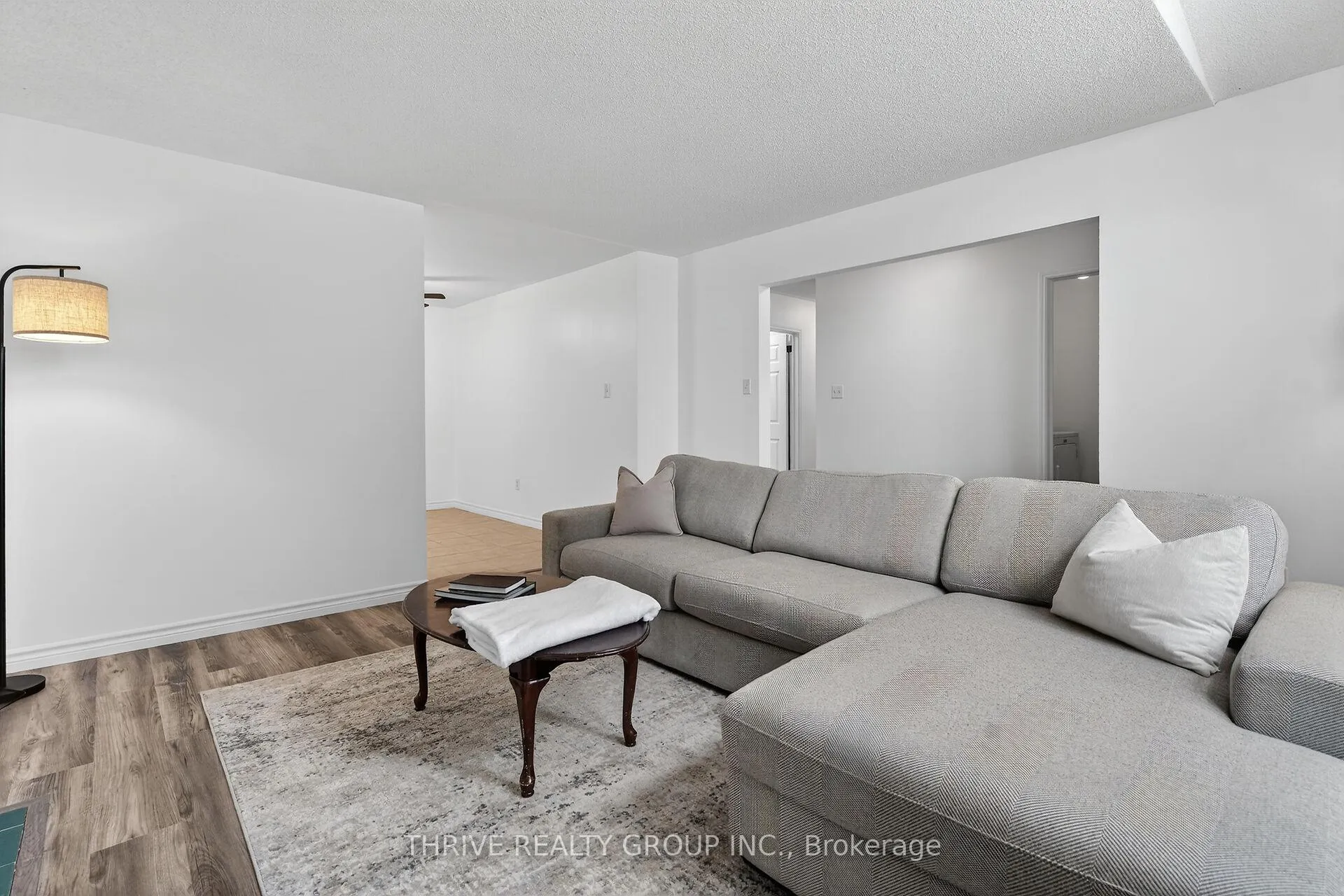 Photo 10 of 114 Parkview Drive, Strathroy-Caradoc, SE — HOMEH