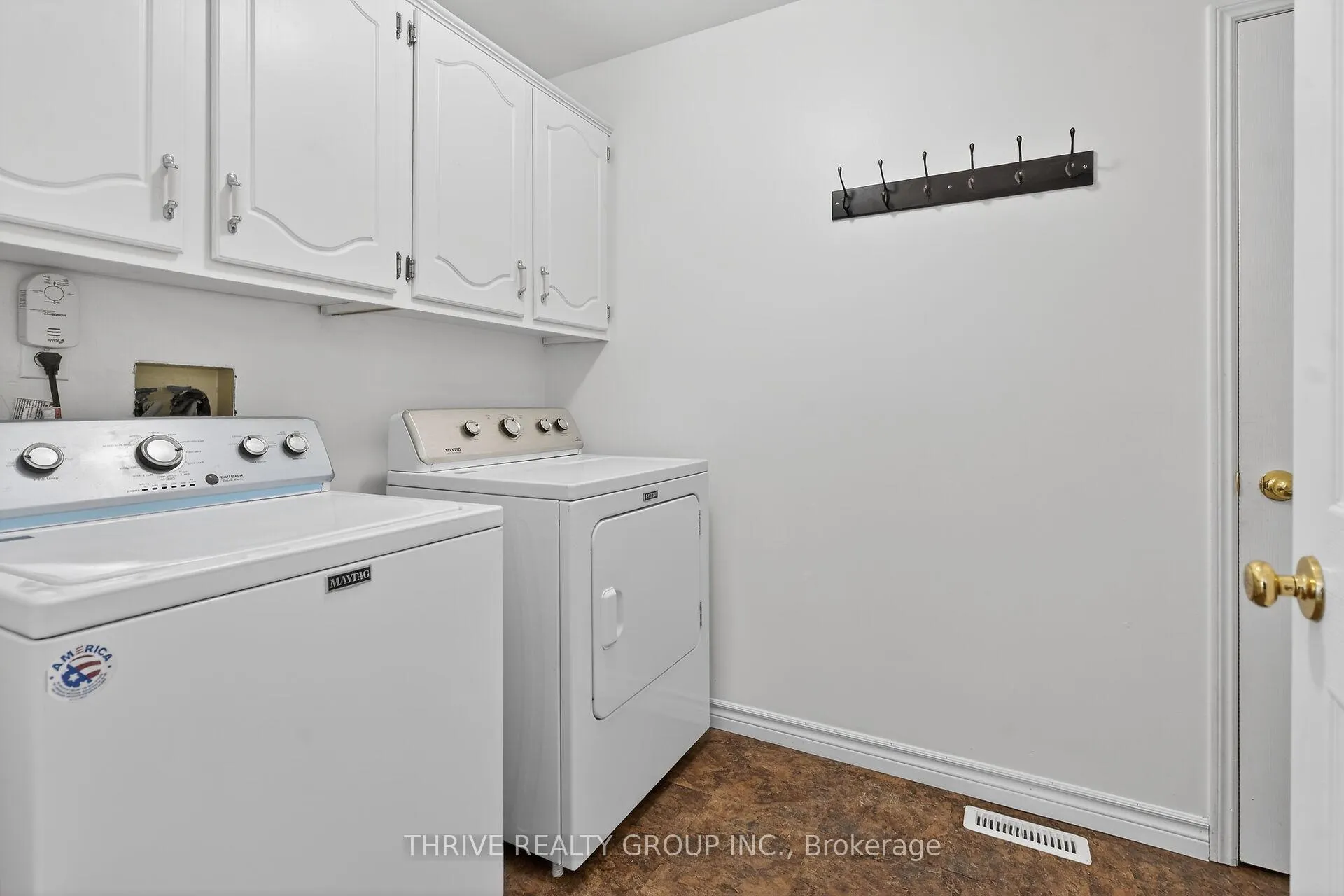 Photo 24 of 114 Parkview Drive, Strathroy-Caradoc, SE — HOMEH