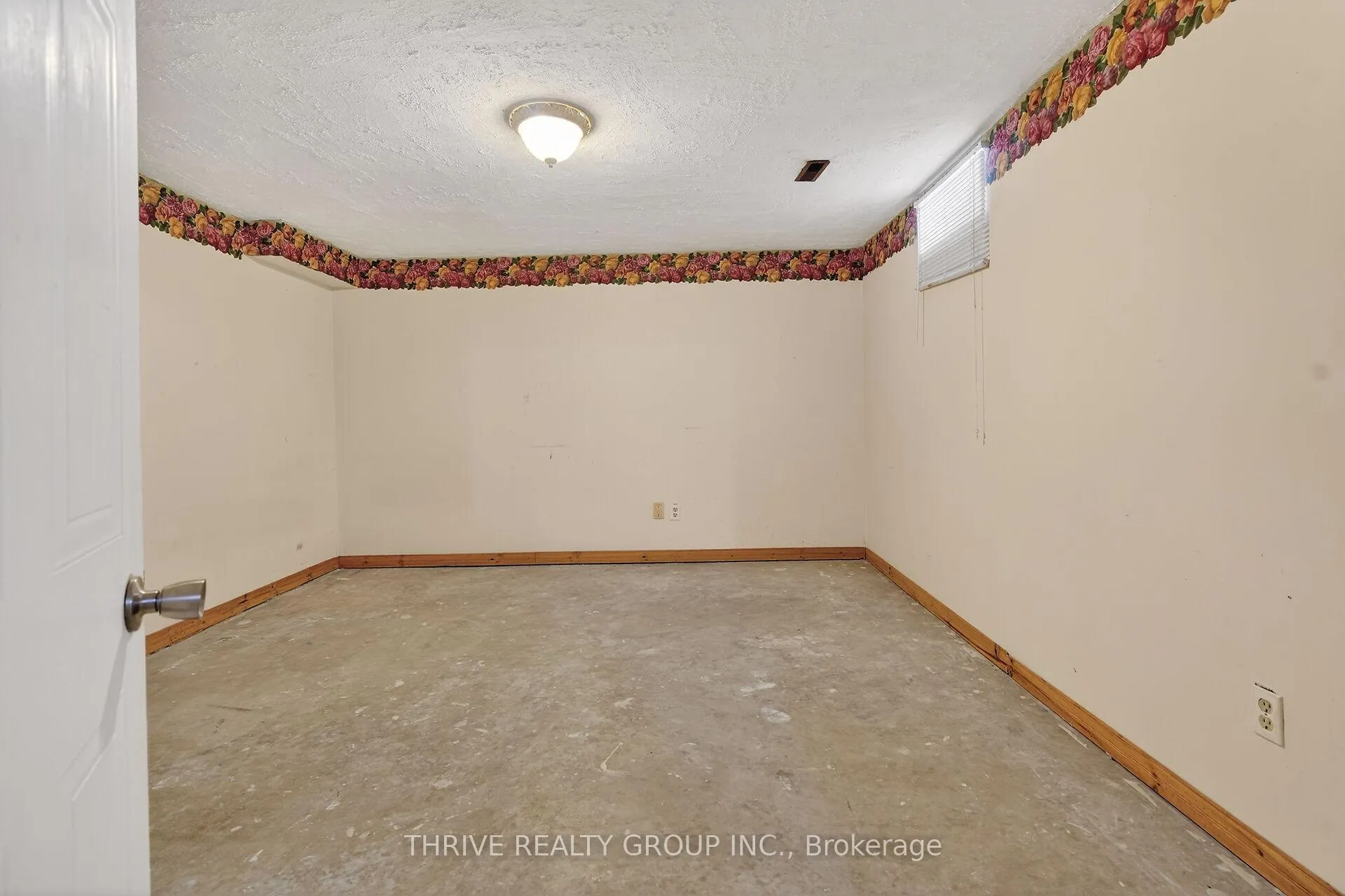 Photo 25 of 114 Parkview Drive, Strathroy-Caradoc, SE — HOMEH