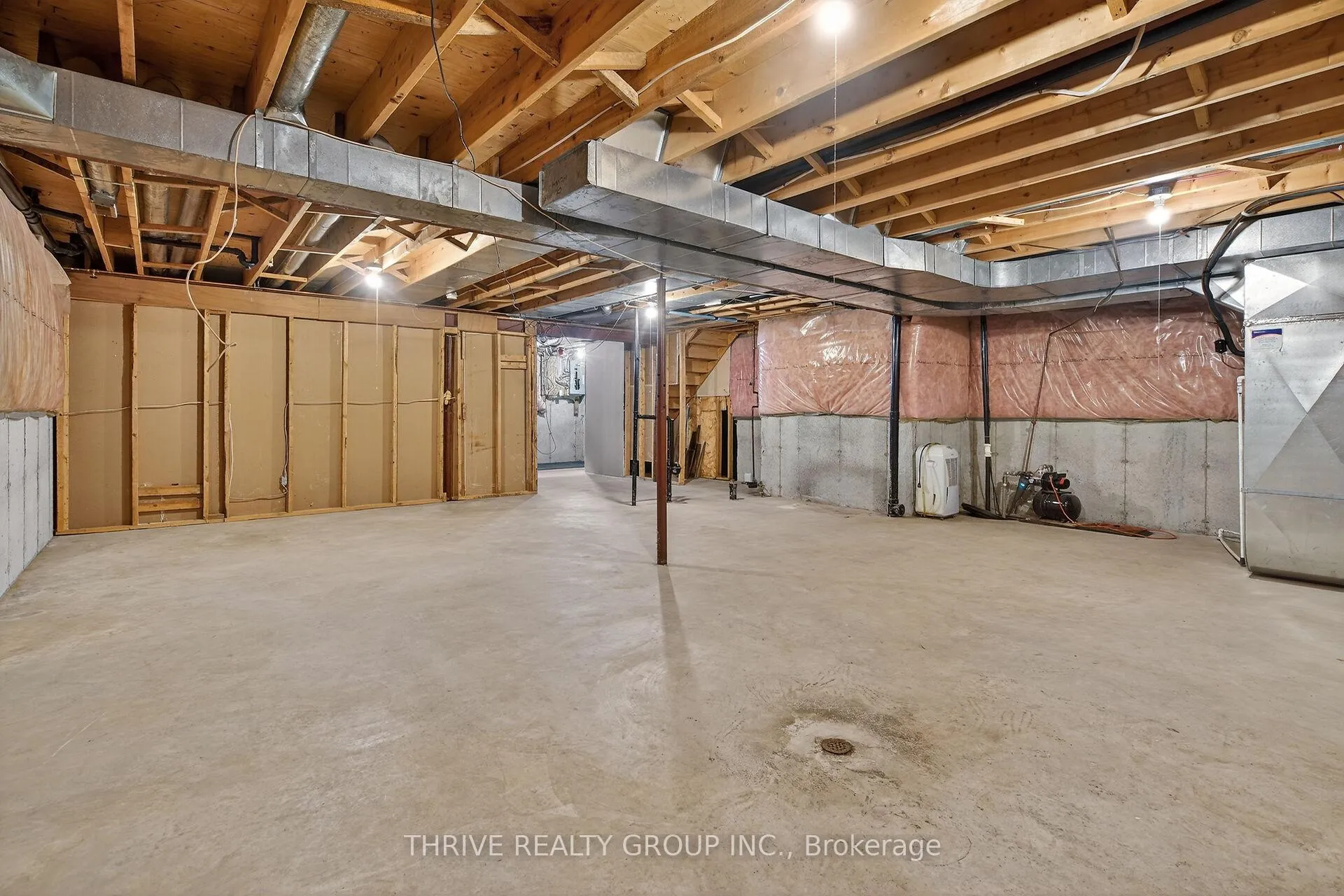 Photo 27 of 114 Parkview Drive, Strathroy-Caradoc, SE — HOMEH