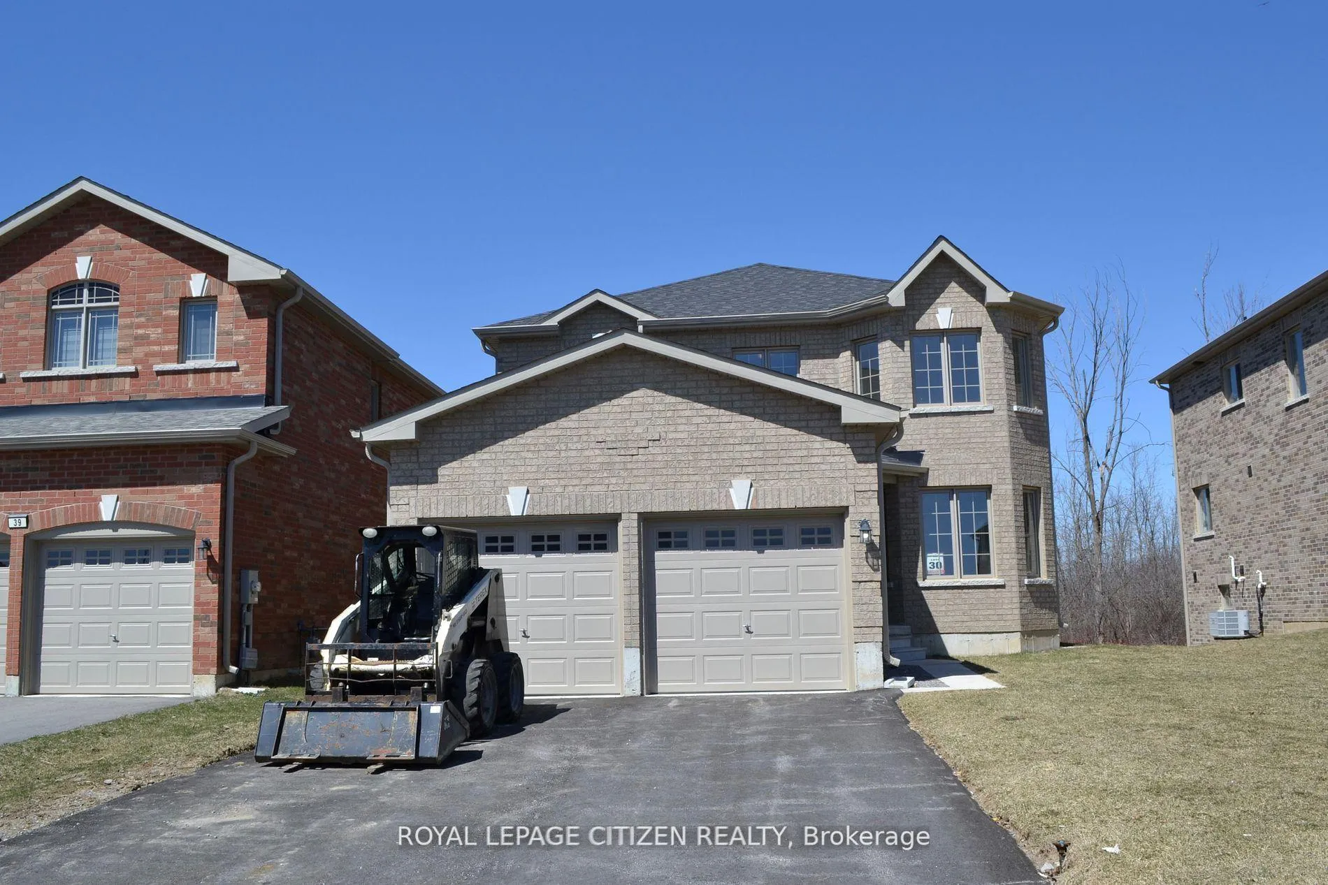 Front of 41 Carew Boulevard