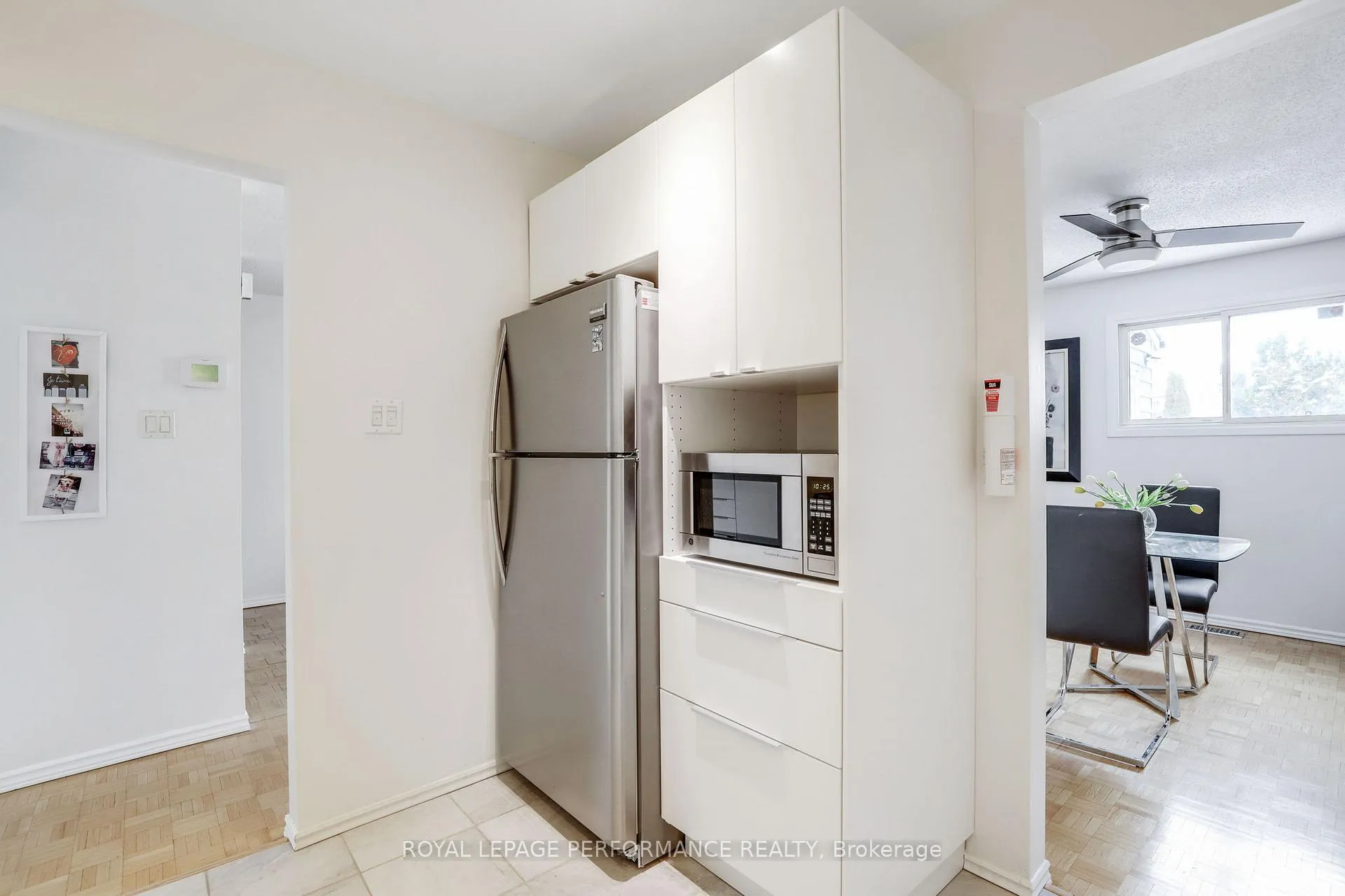 Photo 15 of 81 C Glen Park Drive, Ottawa, Blackburn Hamlet (South) — HOMEH