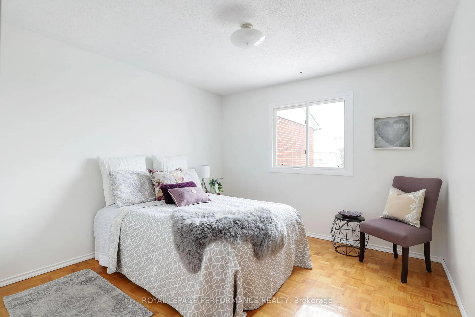 Photo 20 of 81 C Glen Park Drive, Ottawa, Blackburn Hamlet (South) — HOMEH