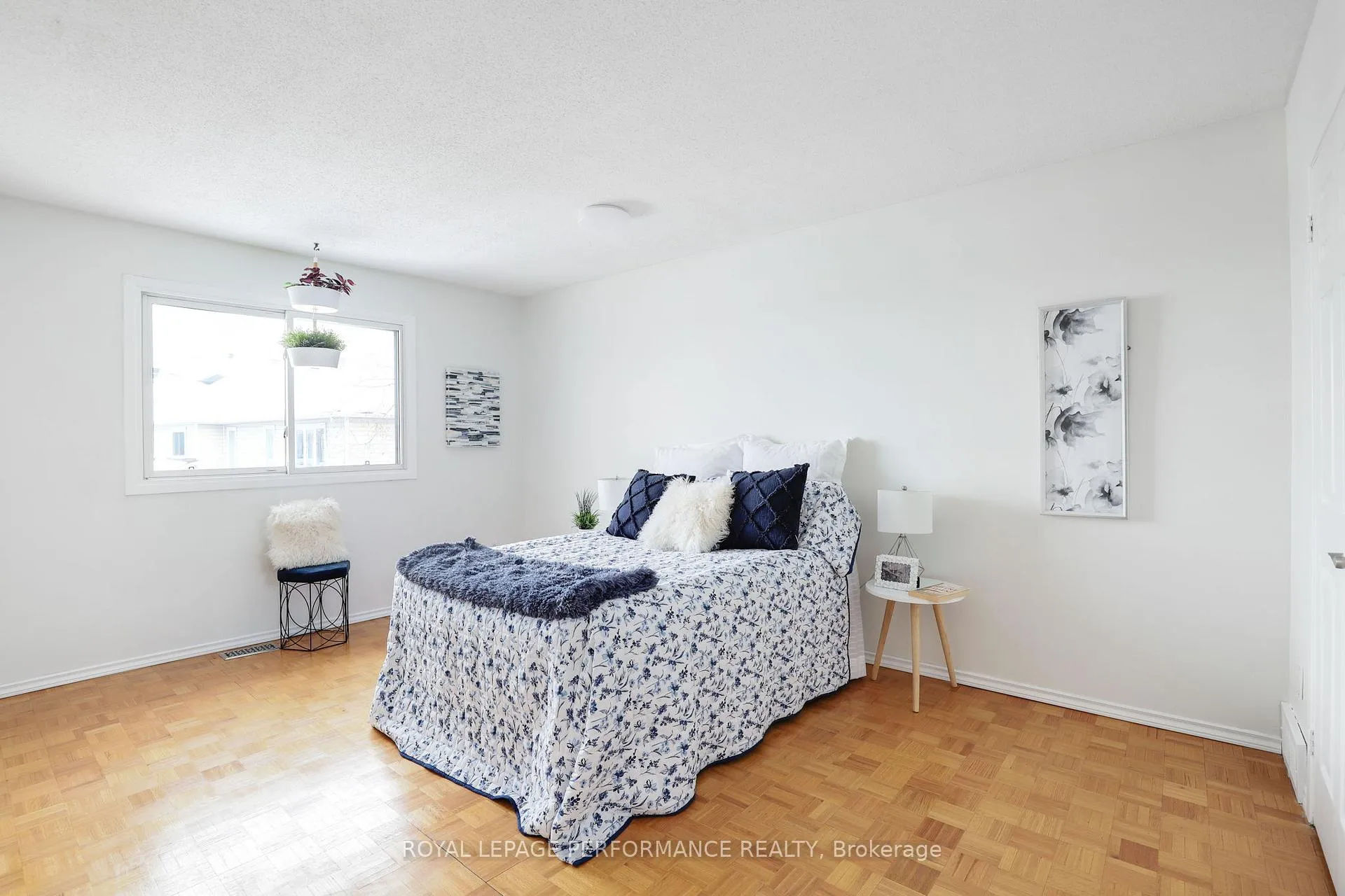 Photo 22 of 81 C Glen Park Drive, Ottawa, Blackburn Hamlet (South) — HOMEH