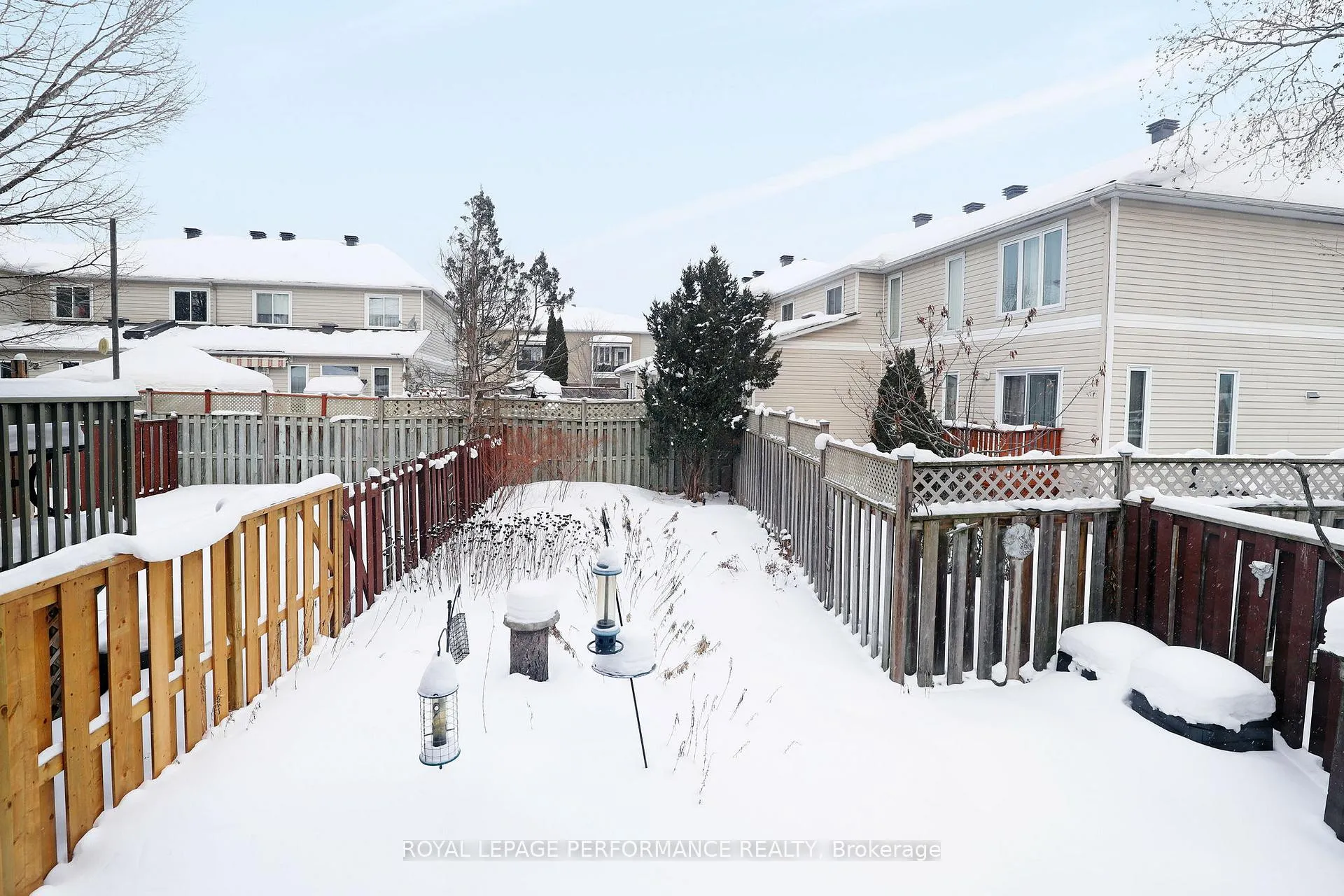 Photo 25 of 81 C Glen Park Drive, Ottawa, Blackburn Hamlet (South) — HOMEH