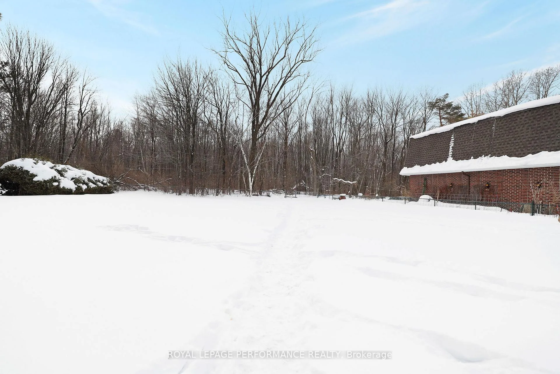 Photo 28 of 81 C Glen Park Drive, Ottawa, Blackburn Hamlet (South) — HOMEH