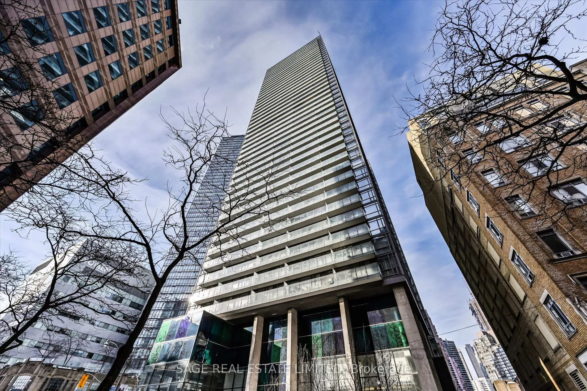 Front of Unit 902, 38 Grenville Street