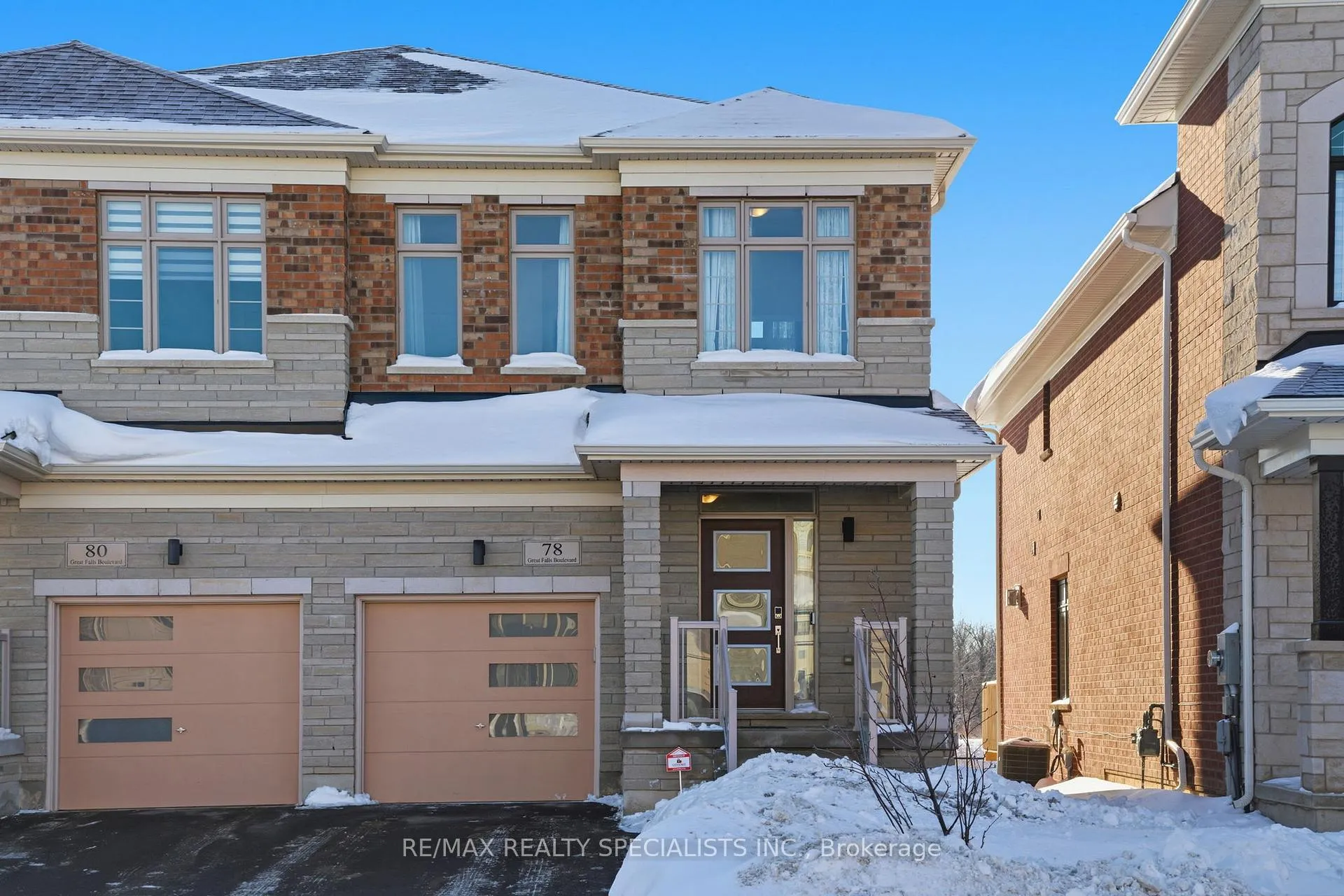 Photo 3 of 78 Great Falls Boulevard, Hamilton, Waterdown — HOMEH