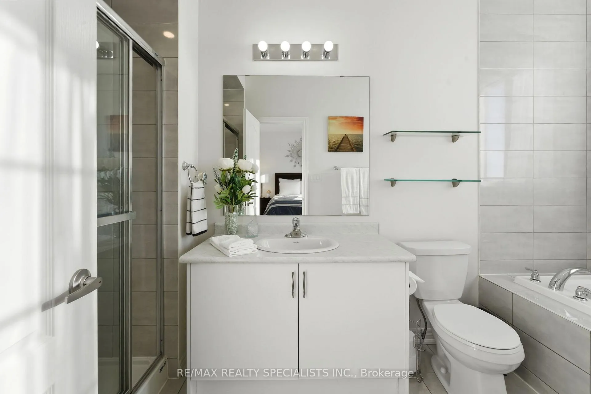 Photo 31 of 78 Great Falls Boulevard, Hamilton, Waterdown — HOMEH