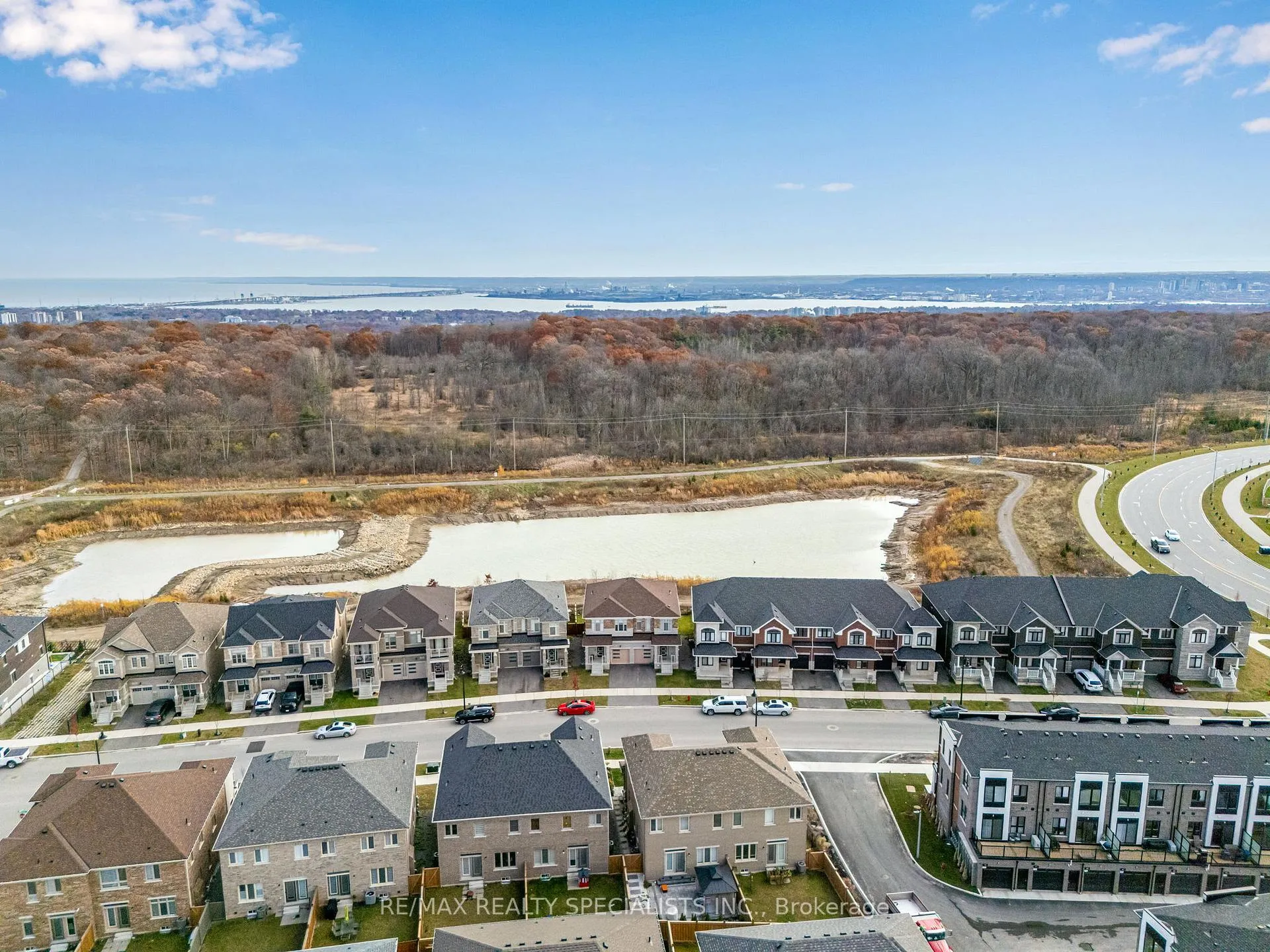 Photo 47 of 78 Great Falls Boulevard, Hamilton, Waterdown — HOMEH
