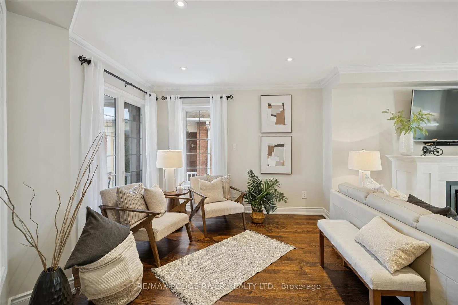 Photo 6 of 116 Bach Avenue, Whitby, Rolling Acres — HOMEH