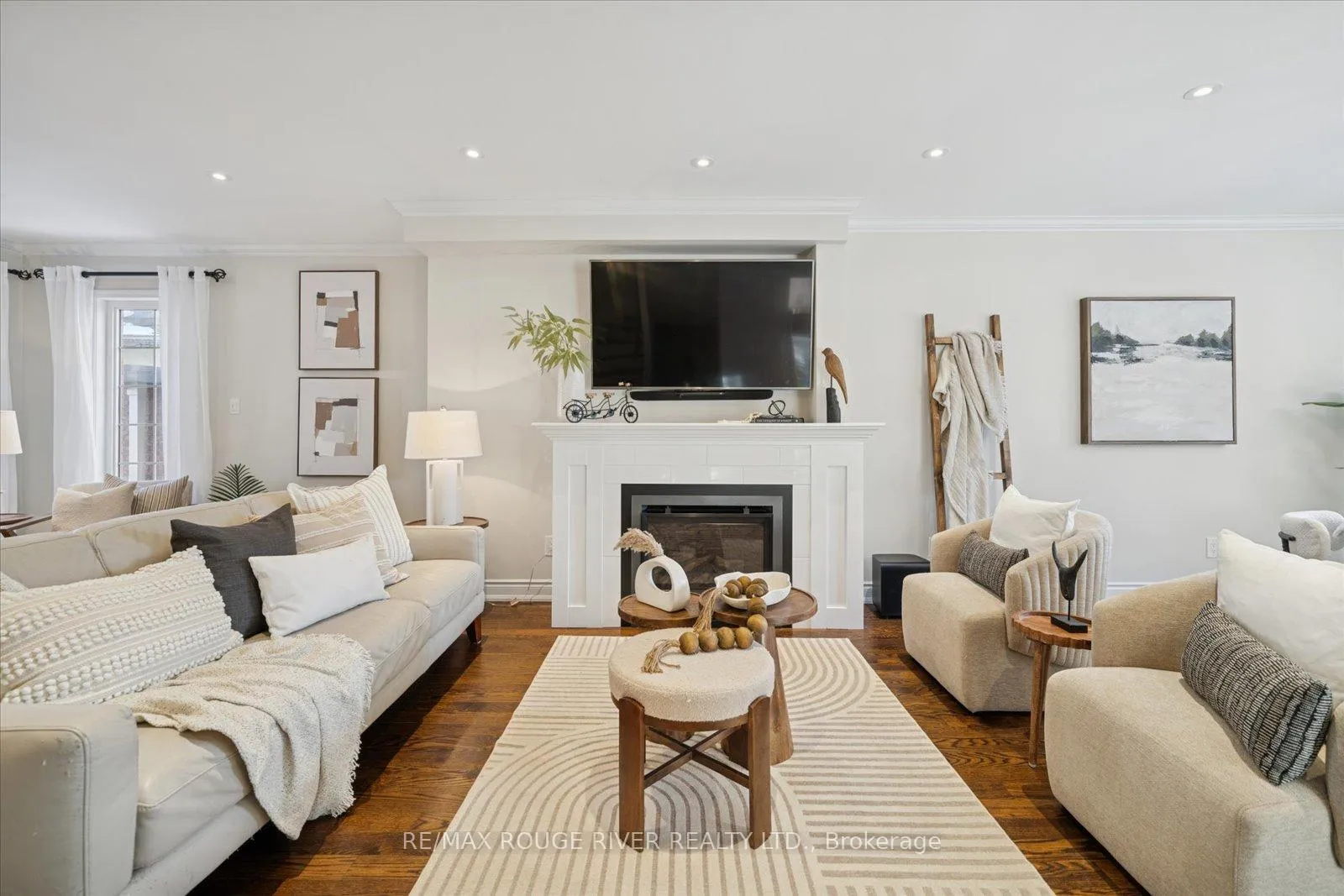 Photo 10 of 116 Bach Avenue, Whitby, Rolling Acres — HOMEH