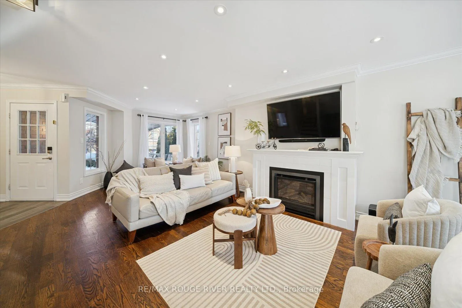 Photo 11 of 116 Bach Avenue, Whitby, Rolling Acres — HOMEH